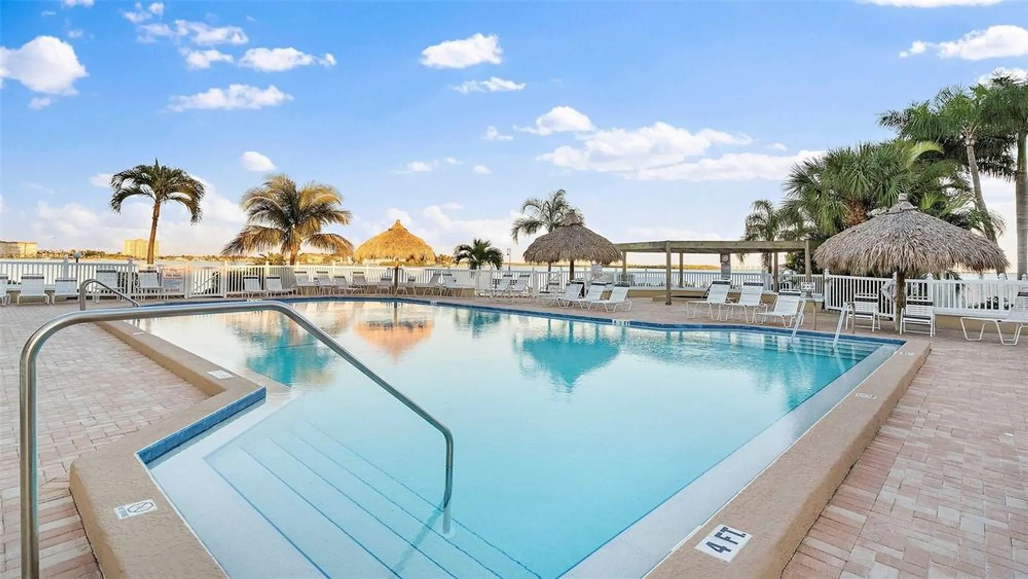 Property Slideshow image 39 of 42 | 6322 palma del mar blvd s apt 706, St Petersburg, FL, 33715