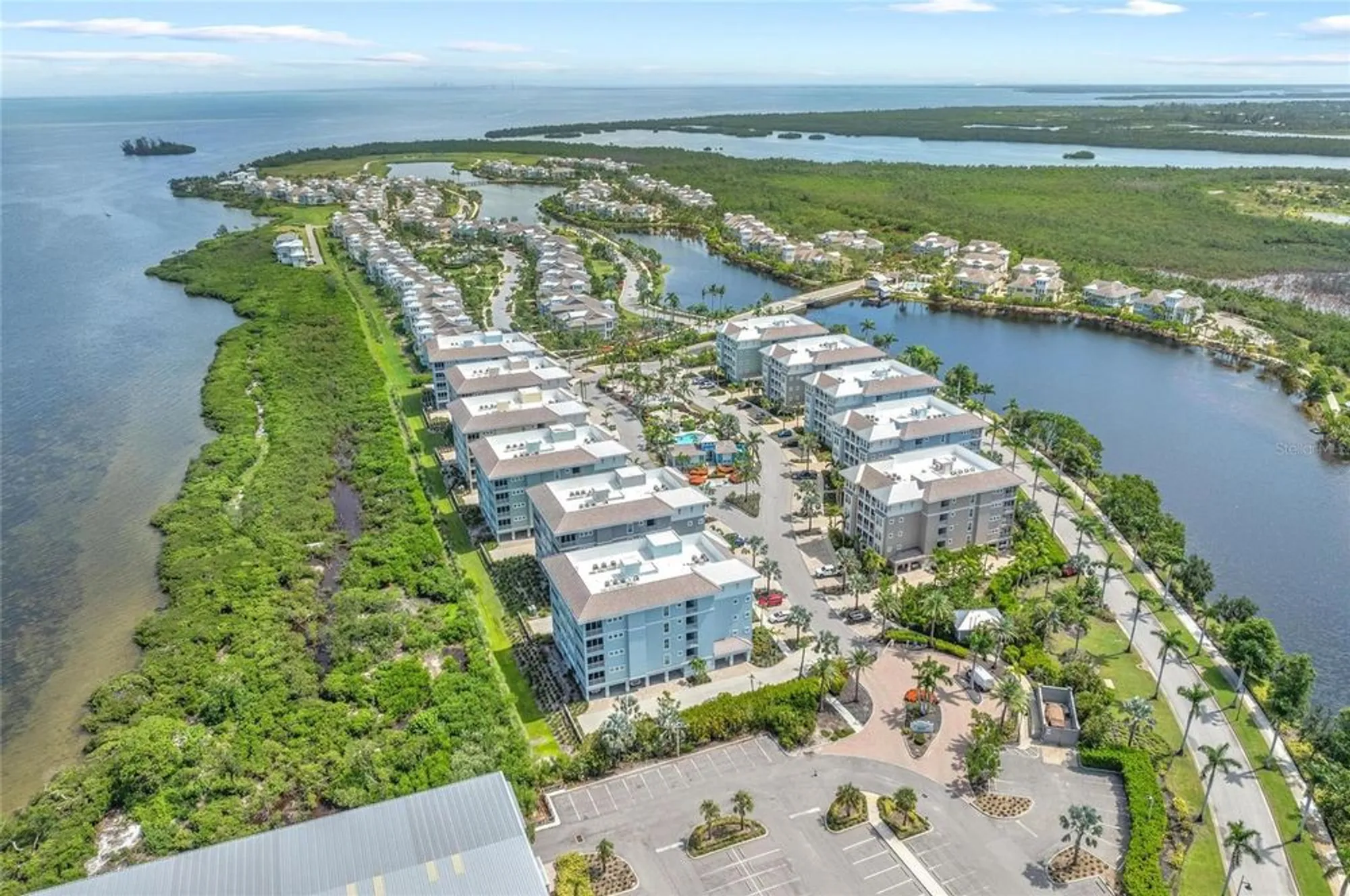 Property Slideshow image 61 of 100 | 387 aruba cir 301, Bradenton, FL, 34209