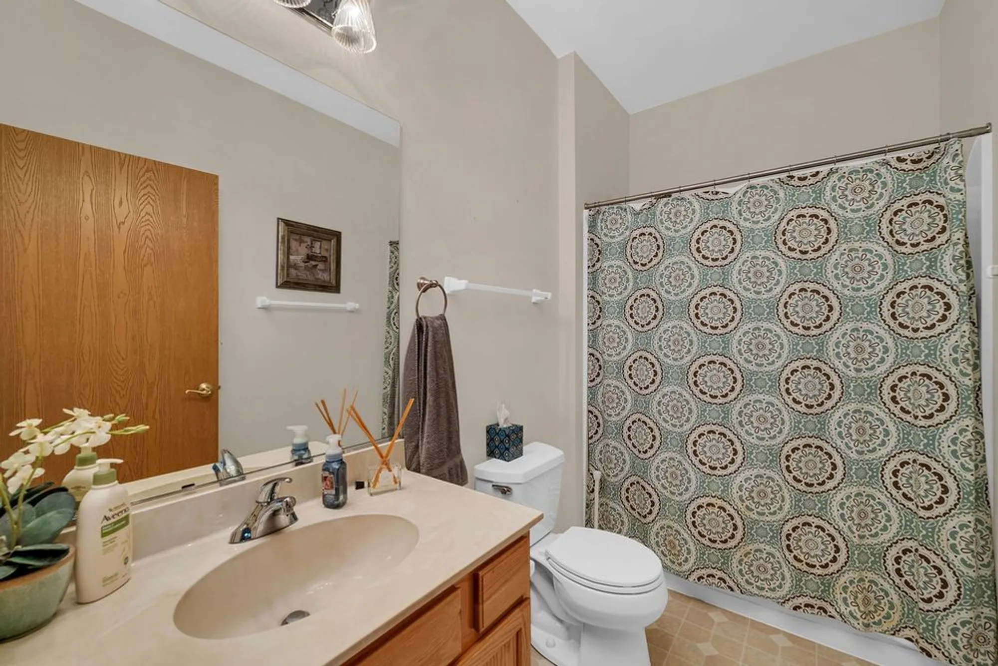 Property Slideshow image 14 of 26 | 21476 mays lake ct, Crest Hill, IL, 60403