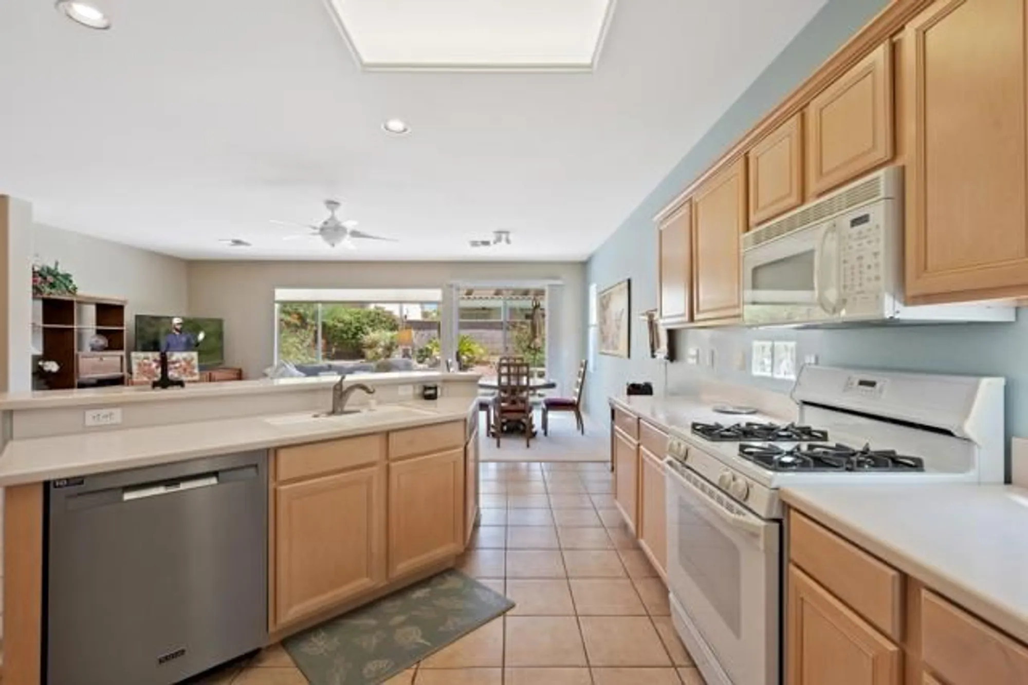 Property Slideshow image 16 of 26 | 37410 medjool ave, Palm Desert, CA, 92211