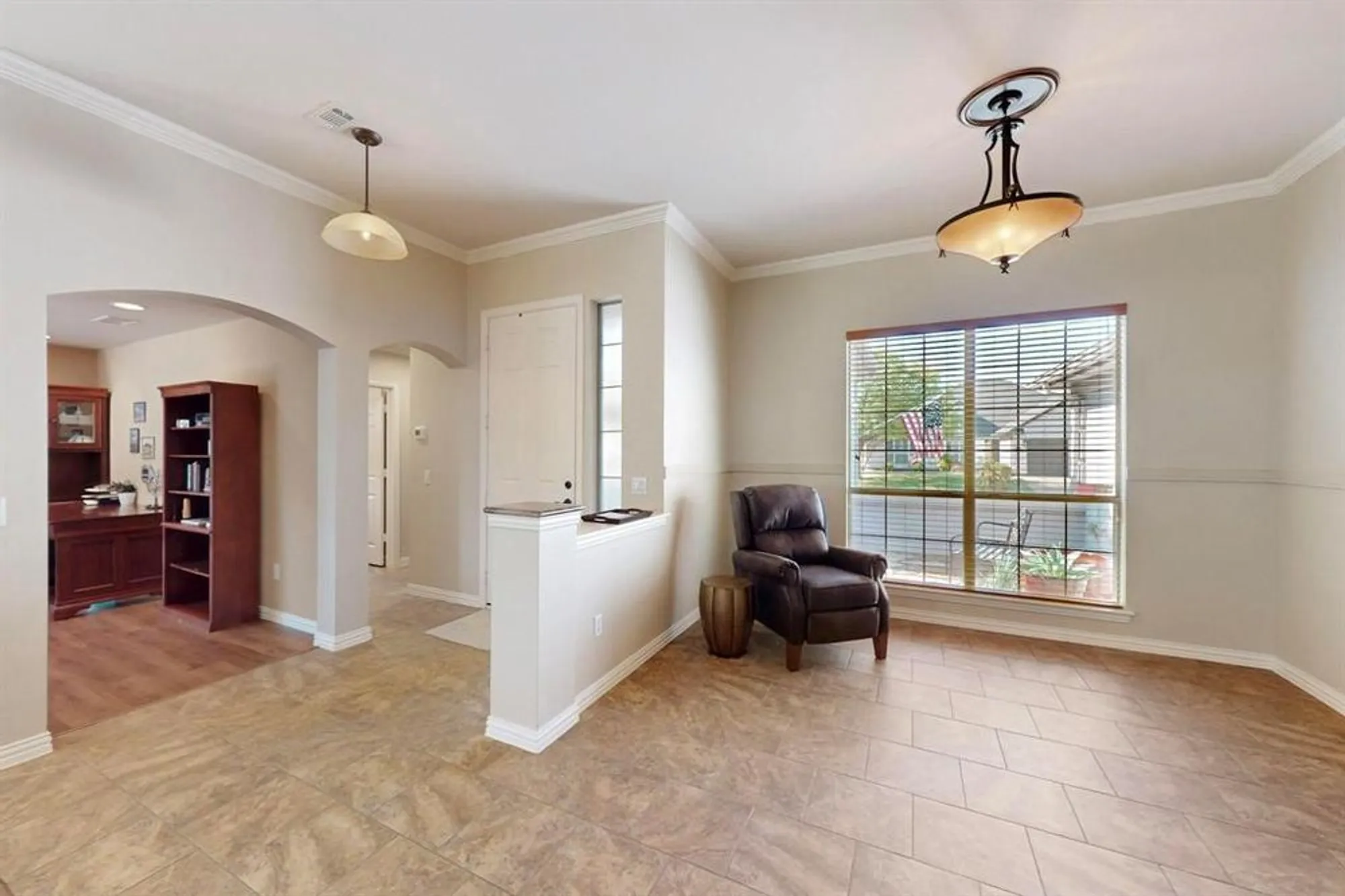 Property Slideshow image 6 of 40 | 10000 soriano st, Denton, TX, 76207