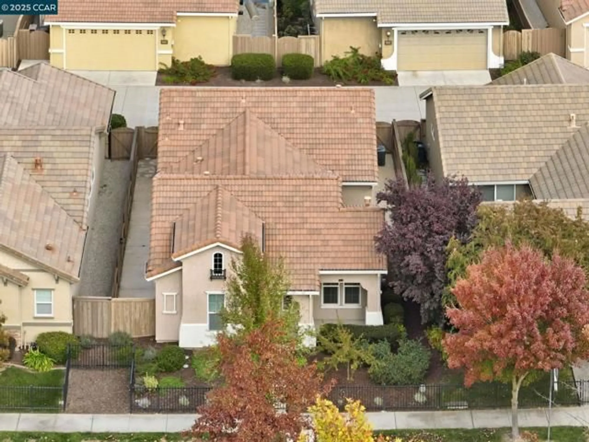 Property Slideshow image 50 of 60 | 4213 hovnanian dr, Sacramento, CA, 95834