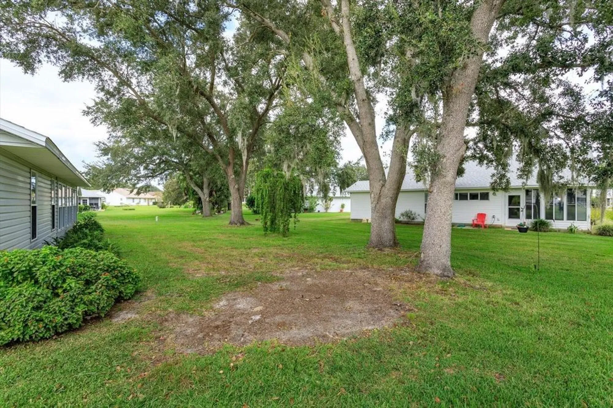 Property Slideshow image 21 of 26 | 26126 newcombe cir, Leesburg, FL, 34748