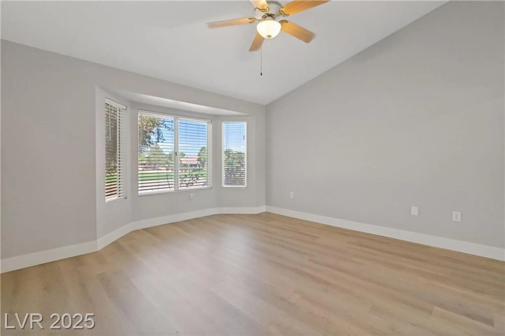 Property Slideshow image 25 of 32 | 9104 sundial dr, Las Vegas, NV, 89134
