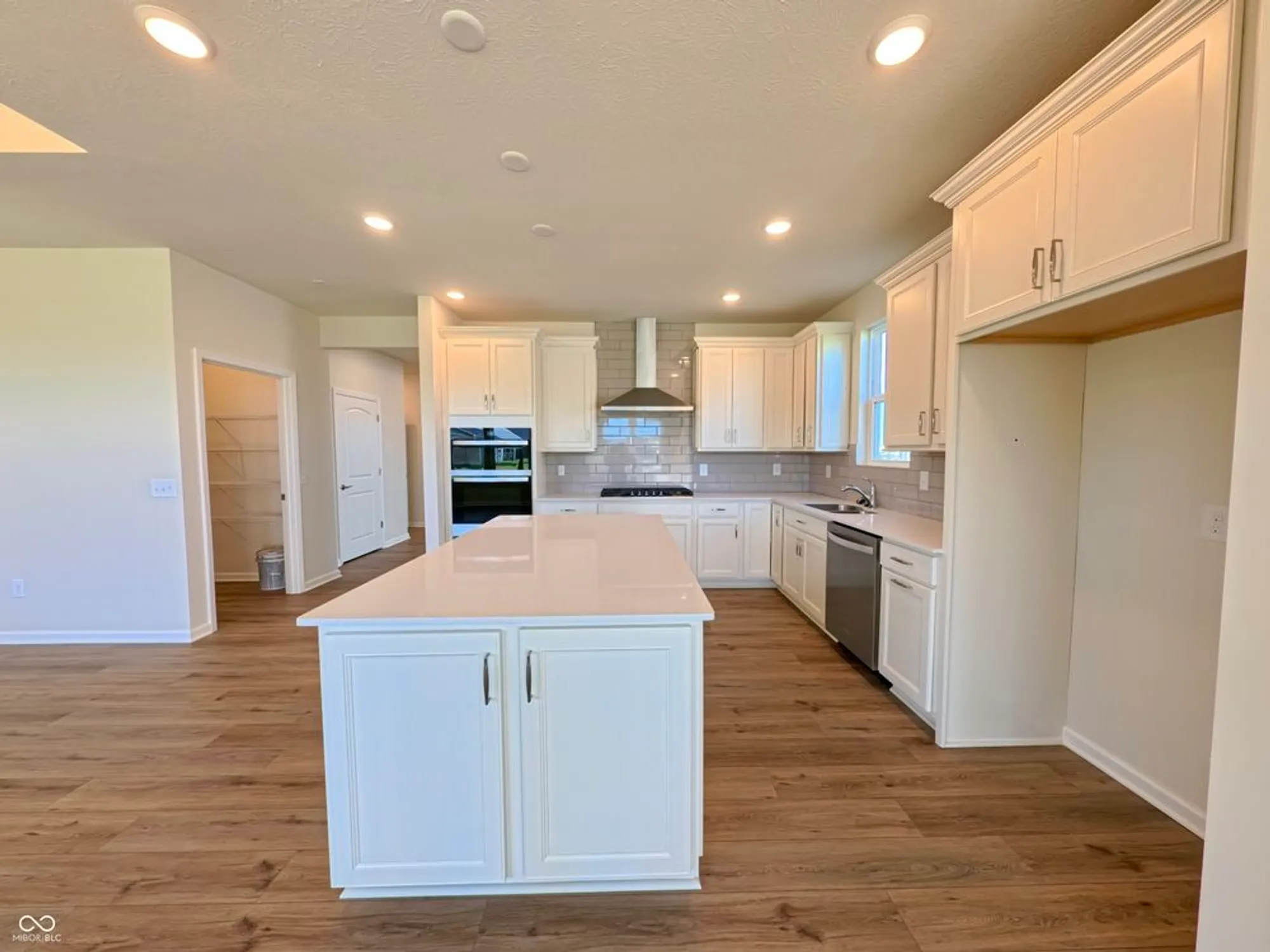 Property Slideshow image 4 of 61 | 811 daisy st, Greenwood, IN, 46143