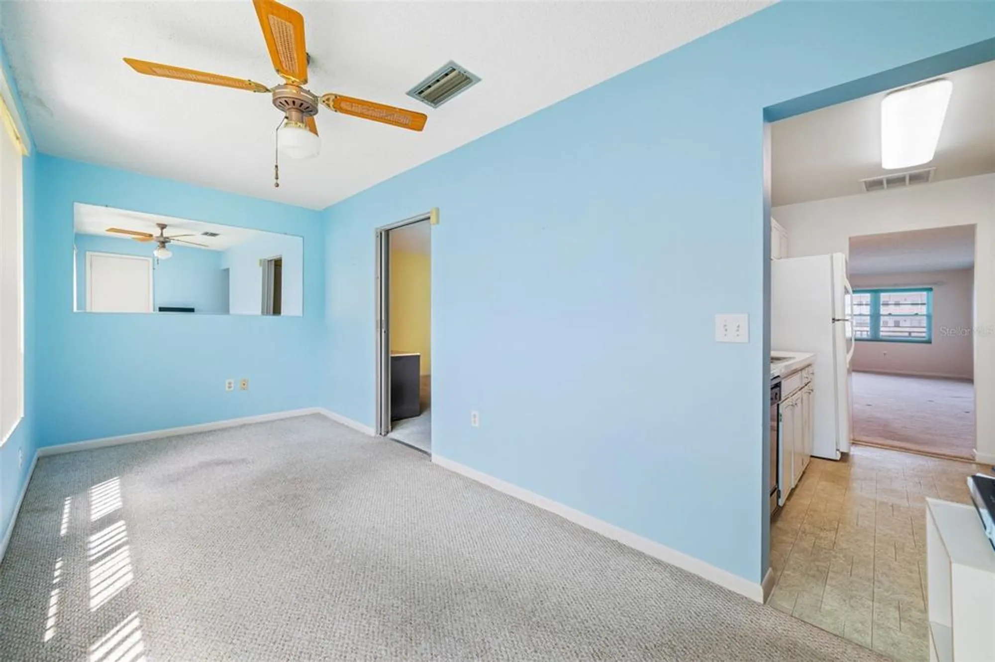 Property Slideshow image 16 of 44 | 5521 80th st n unit 310, St Petersburg, FL, 33709