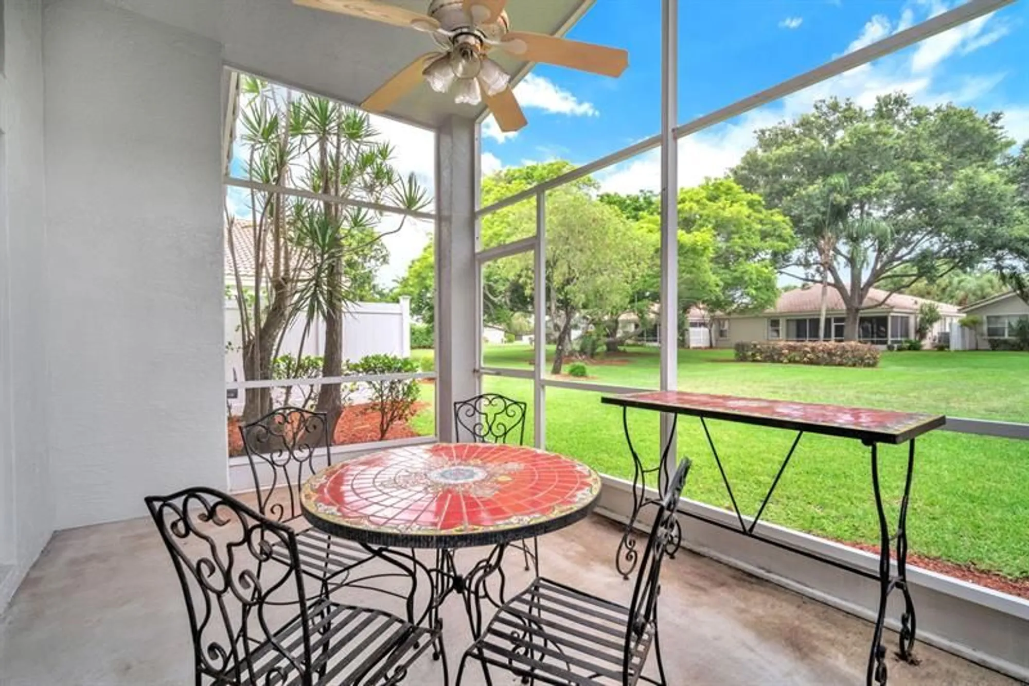 Property Slideshow image 26 of 57 | 5701 swaying palm ln, Boynton Beach, FL, 33437