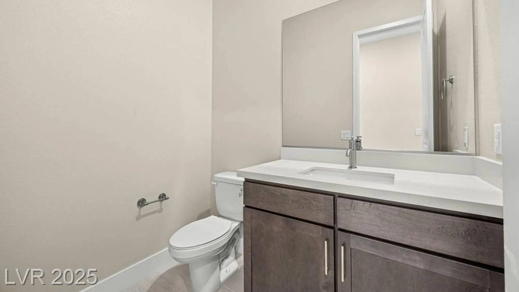 Property Slideshow image 36 of 56 | 235 paraggi bay dr, Henderson, NV, 89011