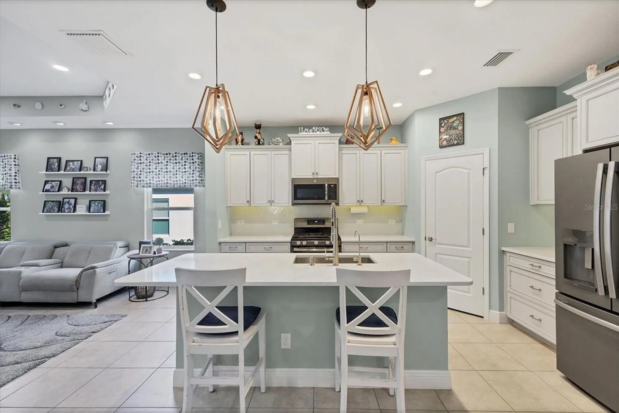 Property Slideshow image 16 of 72 | 3214 sky blue cv, Bradenton, FL, 34211