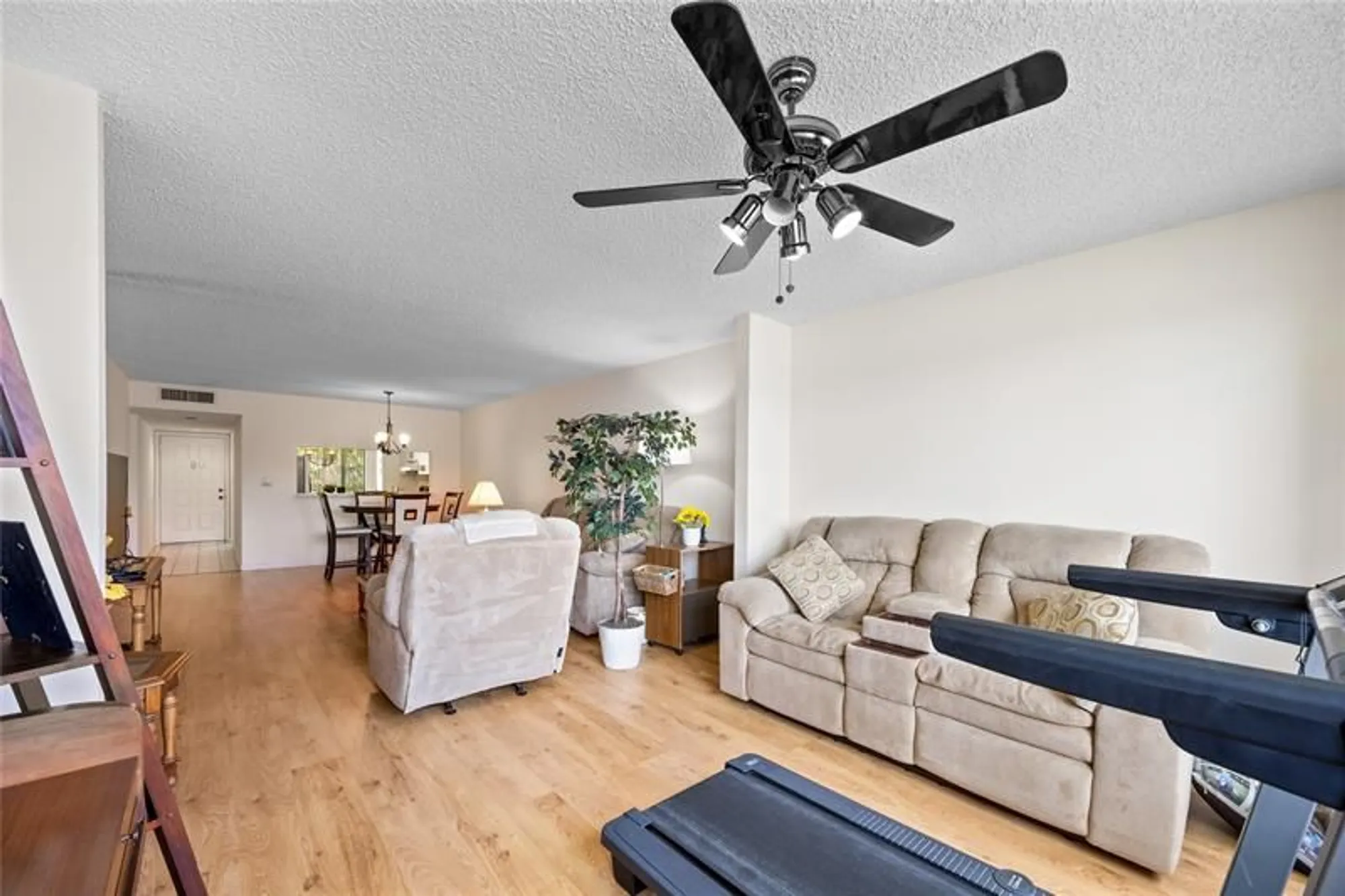 Property Slideshow image 8 of 41 | 7186 s devon dr # 109, Tamarac, FL, 33321