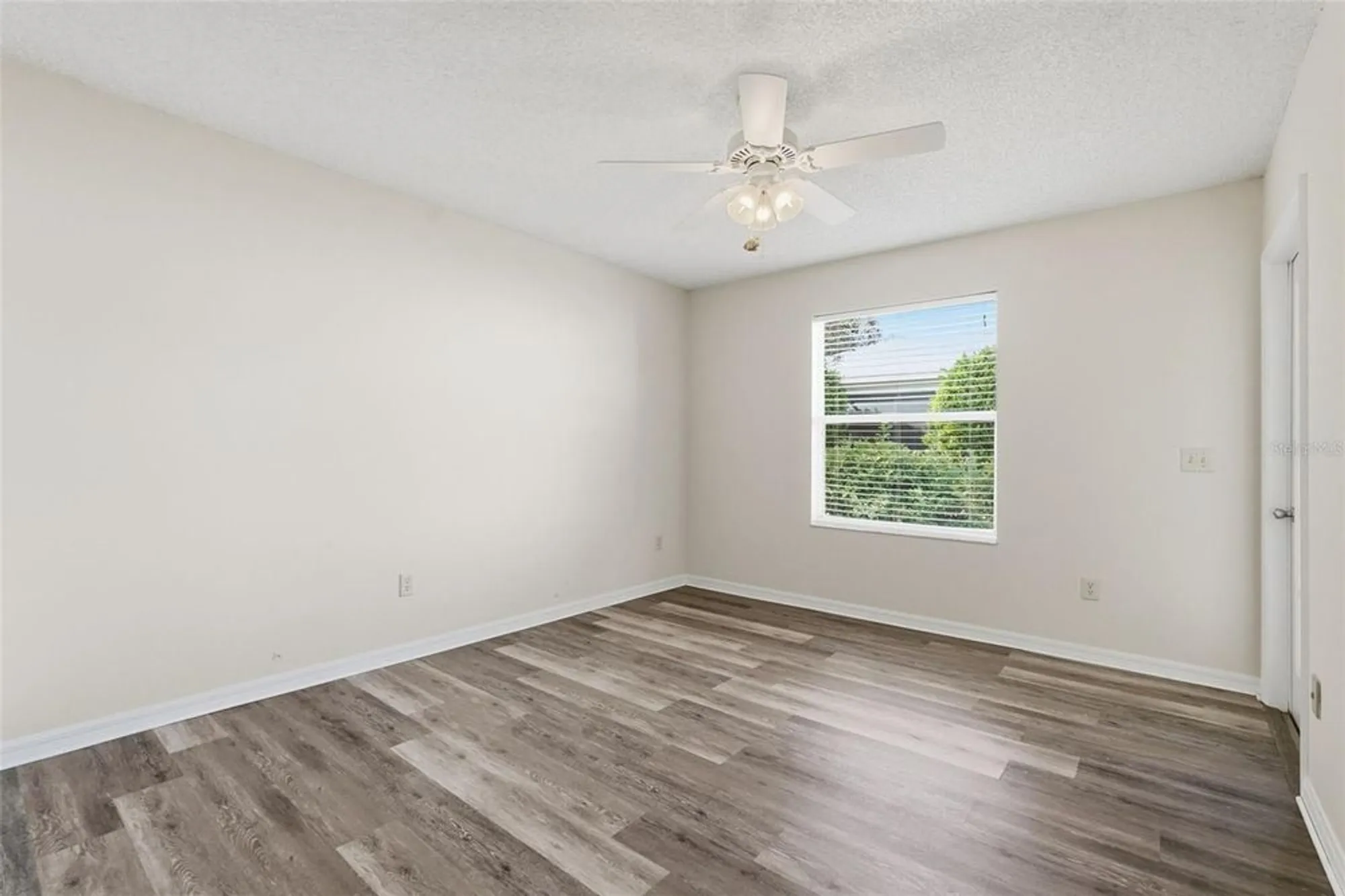 Property Slideshow image 29 of 69 | 17985 se 92nd amory ave, The Villages, FL, 32162