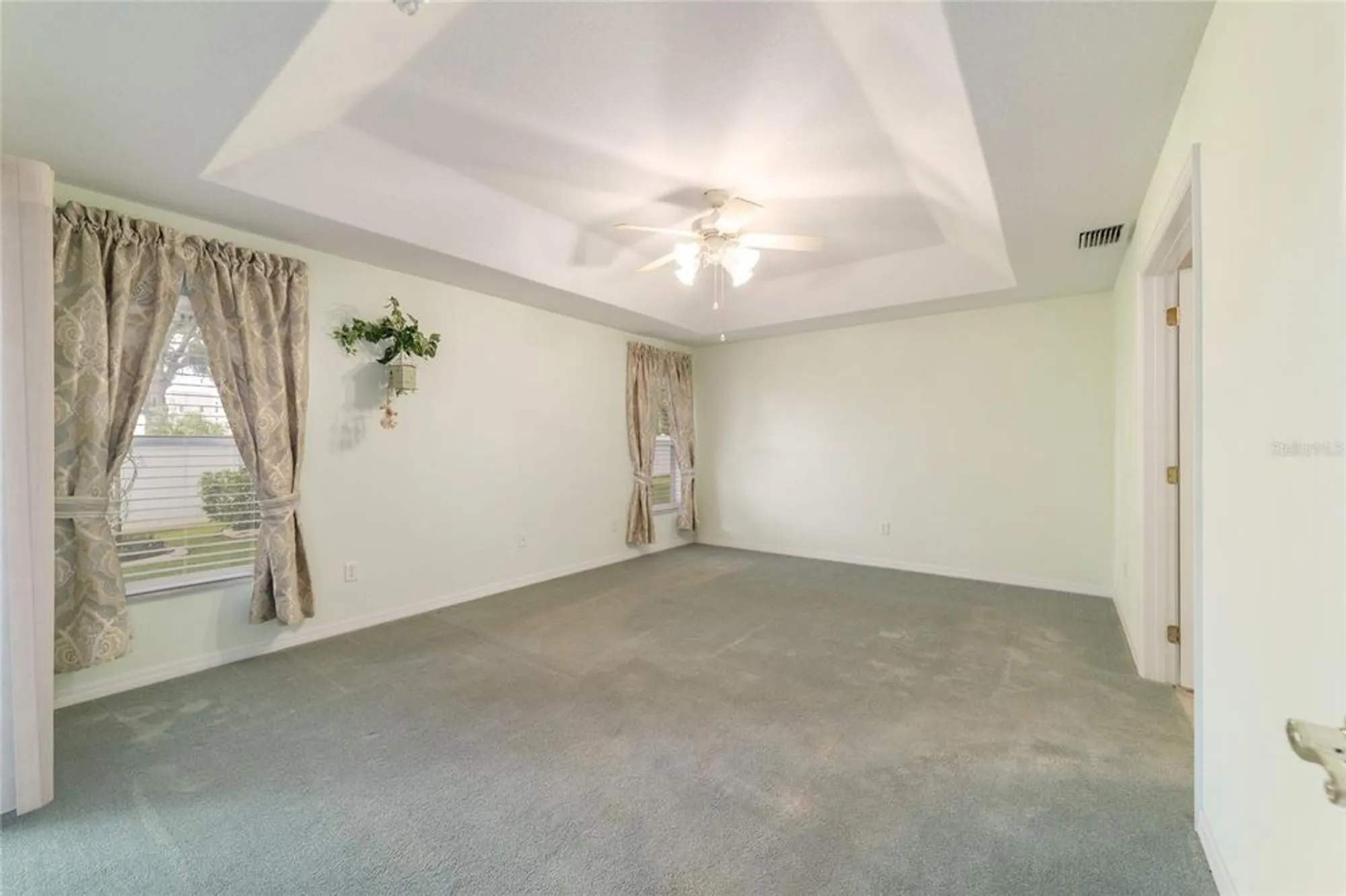 Property Slideshow image 18 of 54 | 16369 sw 14th avenue rd, Ocala, FL, 34473