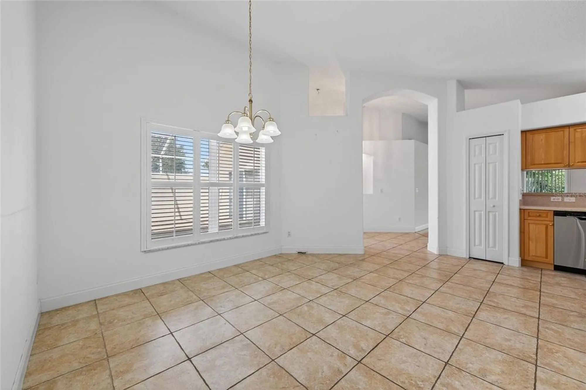 Property Slideshow image 14 of 30 | 5415 swordfern ct, Port Orange, FL, 32128