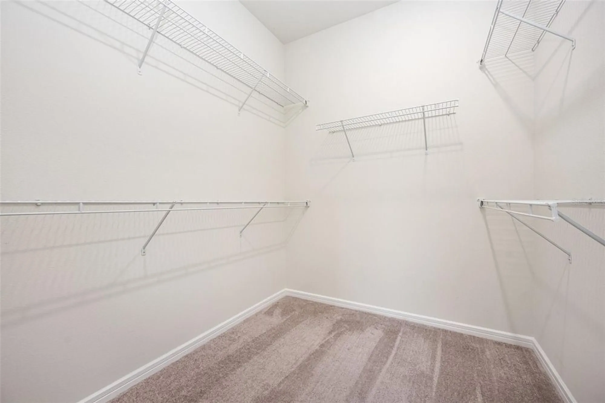 Property Slideshow image 14 of 27 | 2587 cliff way, Saint Cloud, FL, 34771