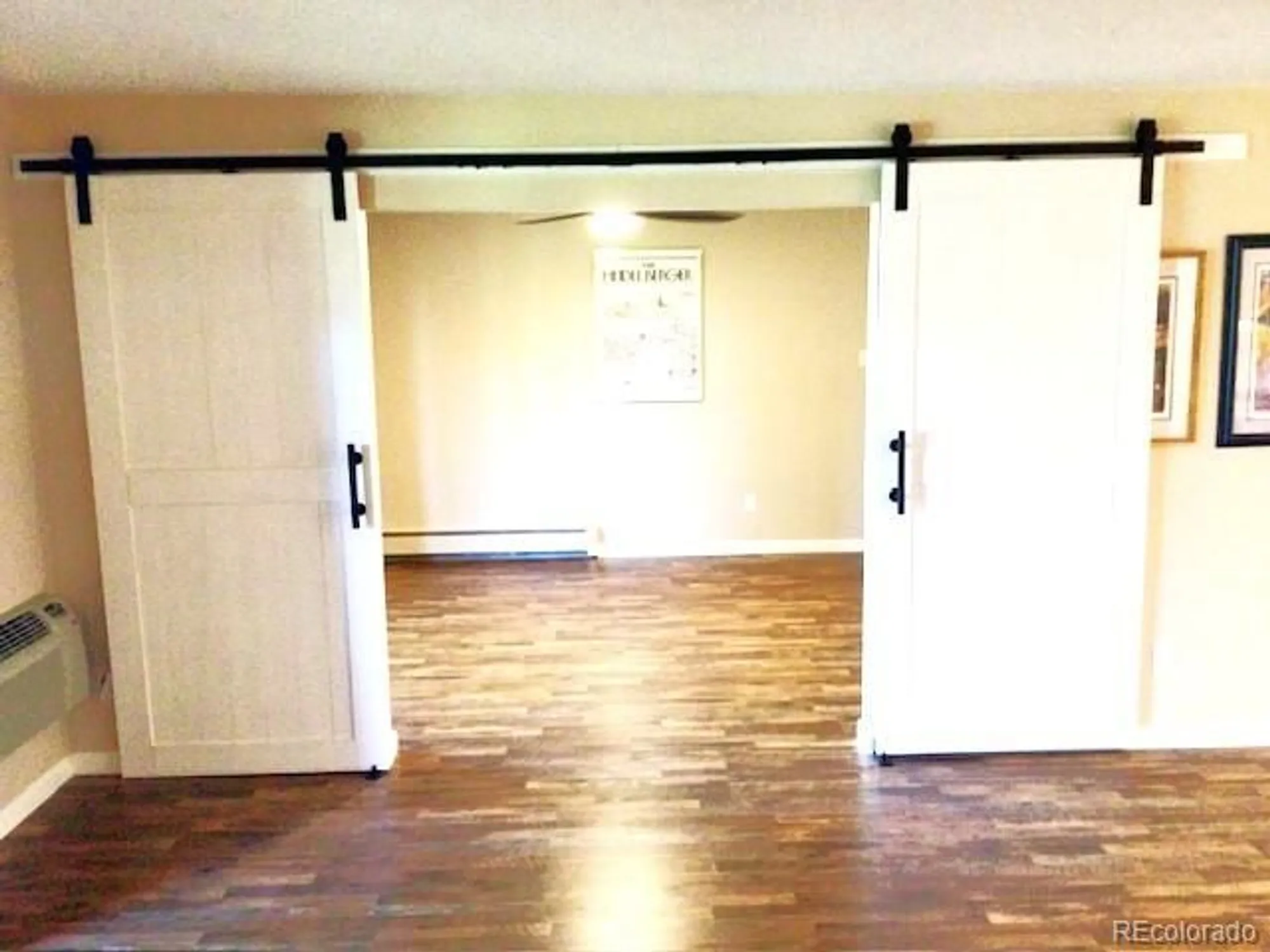 Property Slideshow image 5 of 13 | 13631 e marina dr 111, Aurora, CO, 80014