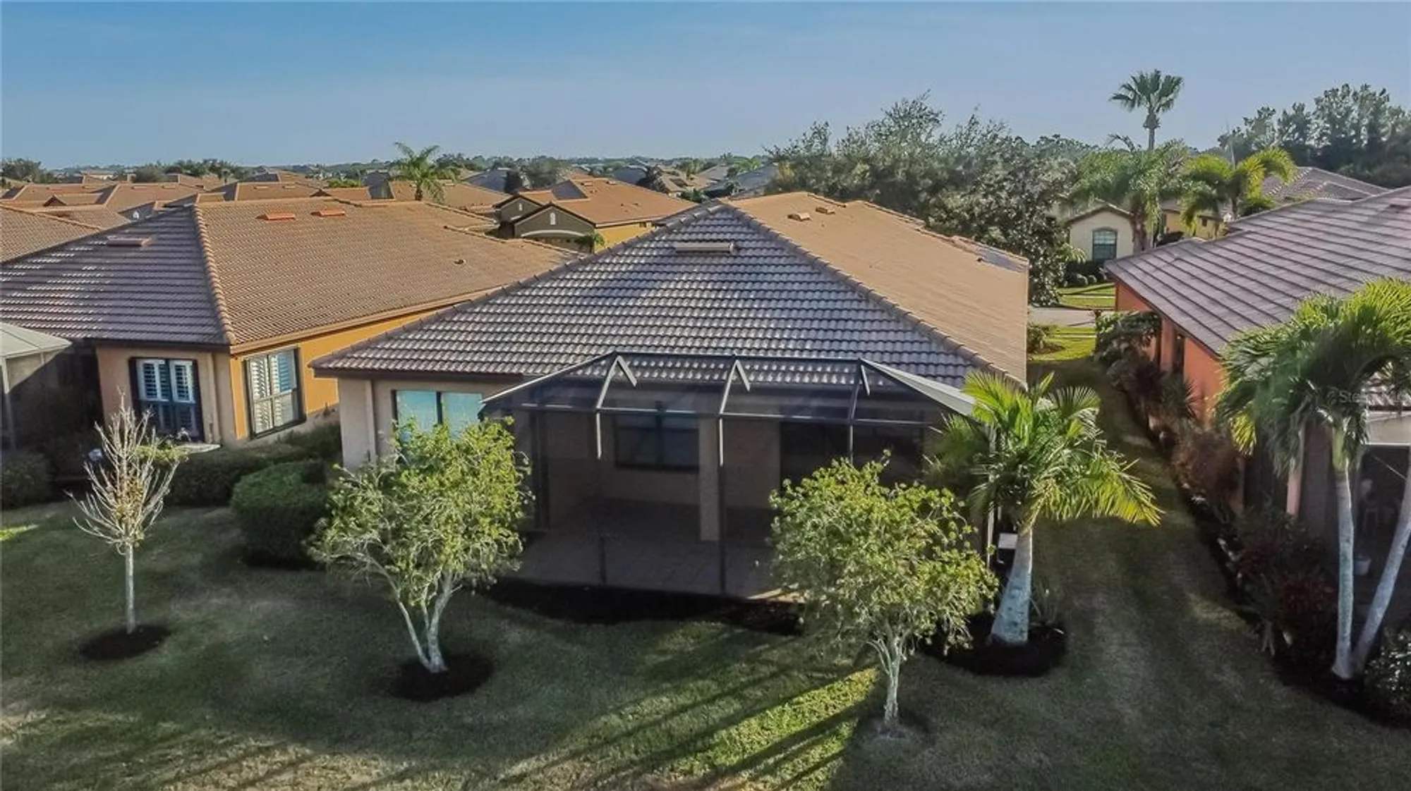 Property Slideshow image 58 of 76 | 331 cedar falls dr, Apollo Beach, FL, 33572