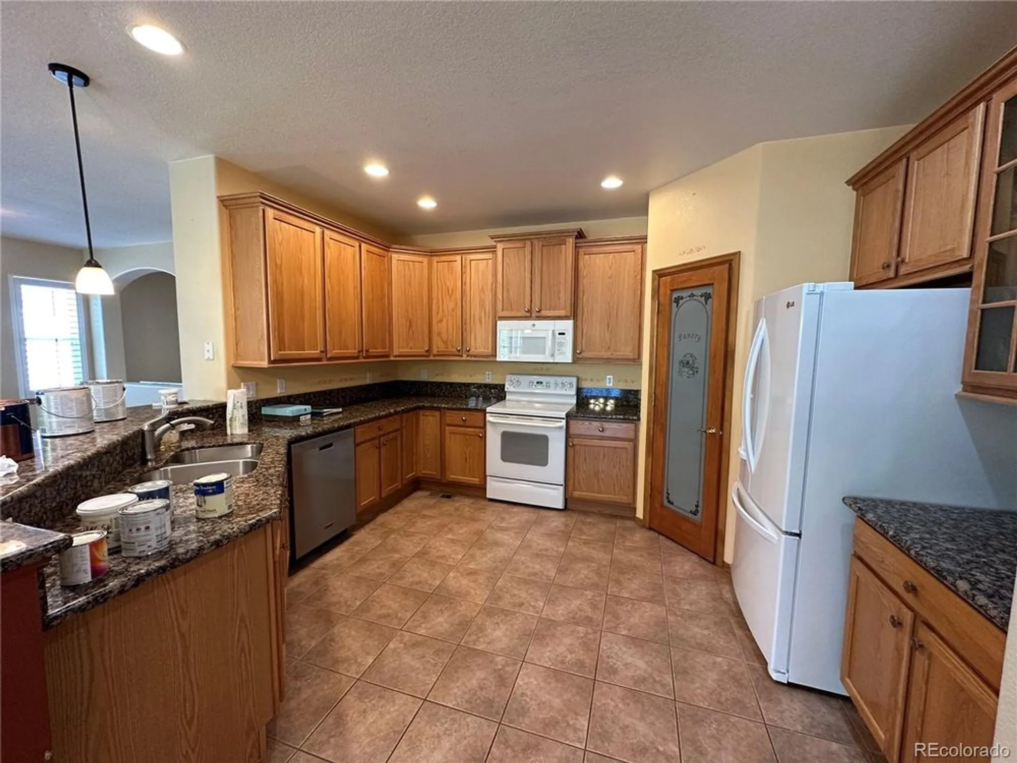 Property Slideshow image 7 of 28 | 22840 e heritage pkwy, Aurora, CO, 80016