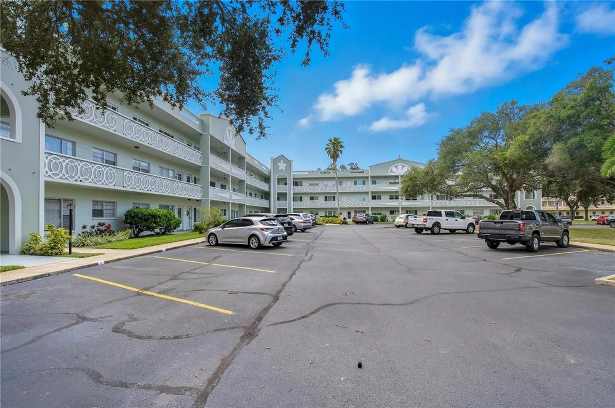 Property Slideshow image 31 of 40 | 2257 world parkway blvd 61, Clearwater, FL, 33763