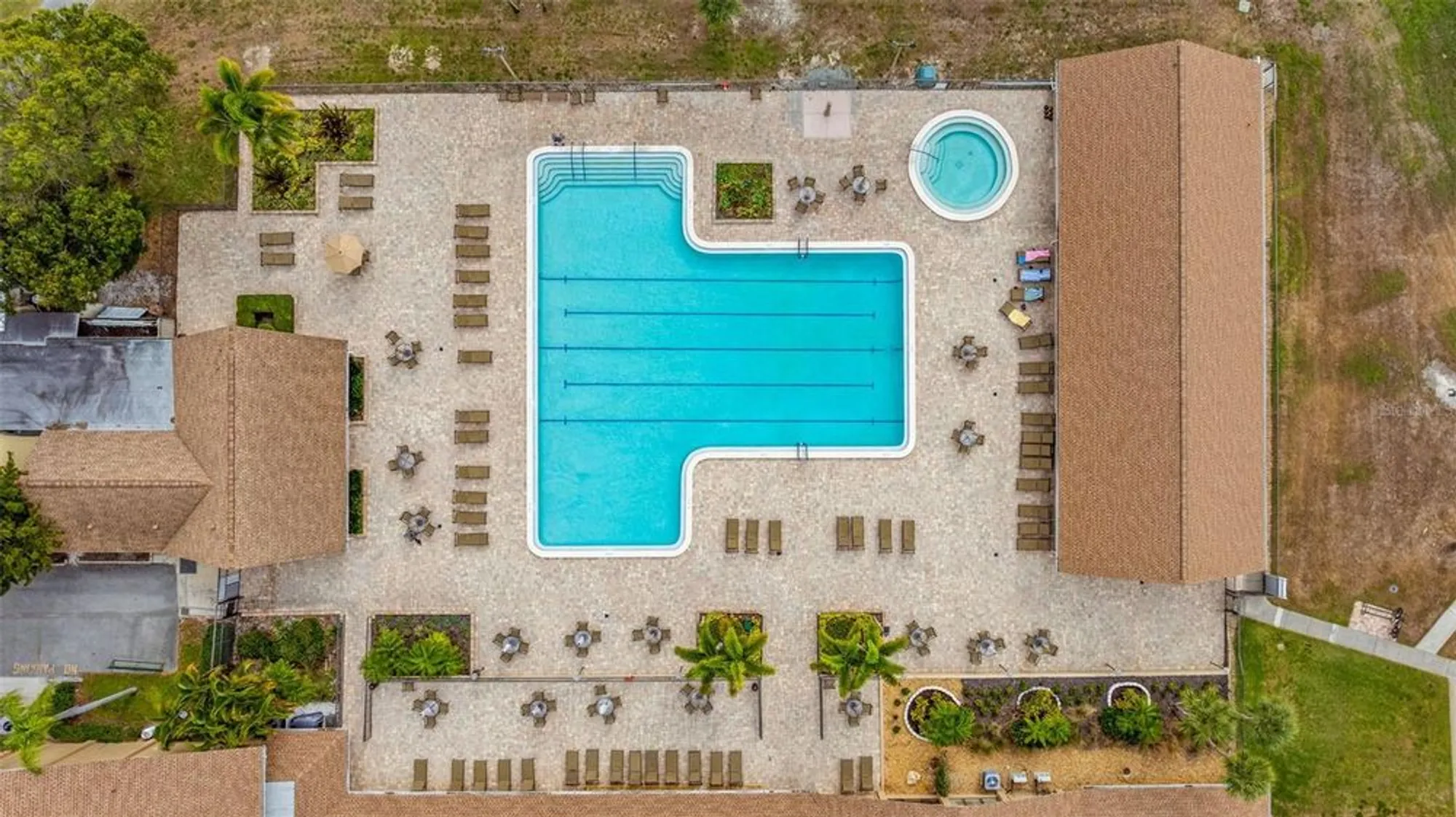 Property Slideshow image 36 of 50 | 142 stafford cir, Palm Harbor, FL, 34684