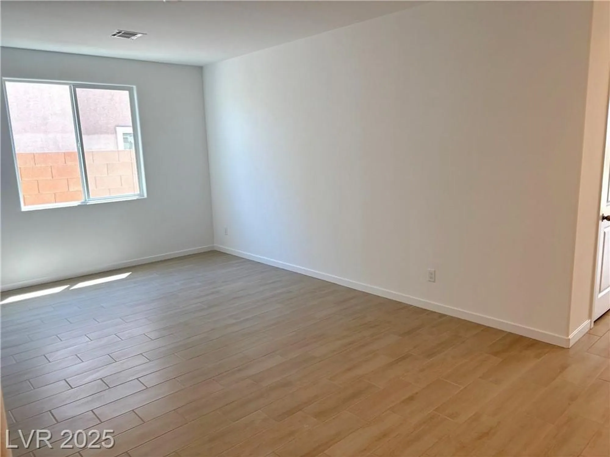 Property Slideshow image 7 of 24 | 4341 angel falls ct, Pahrump, NV, 89061