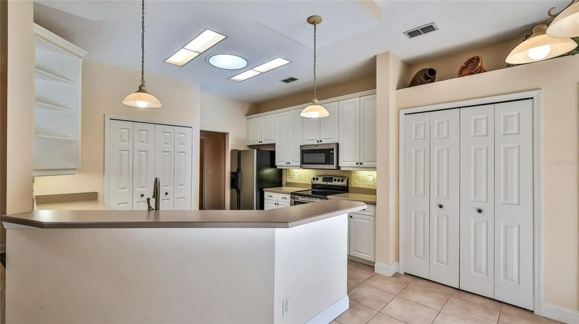 Property Slideshow image 19 of 48 | 3709 donegal cir, Ormond Beach, FL, 32174
