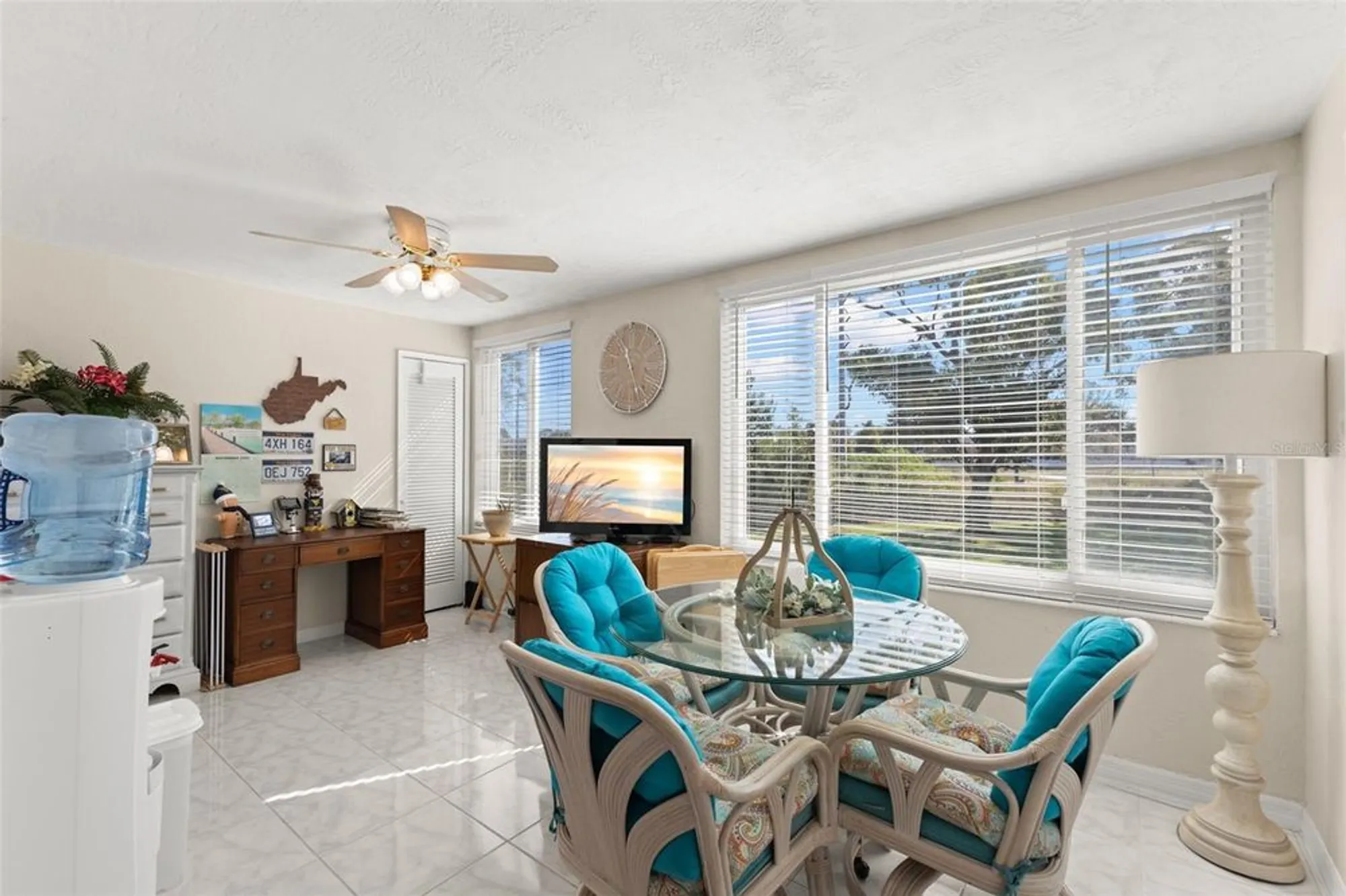 Property Slideshow image 16 of 35 | 2461 canadian way 27, Clearwater, FL, 33763