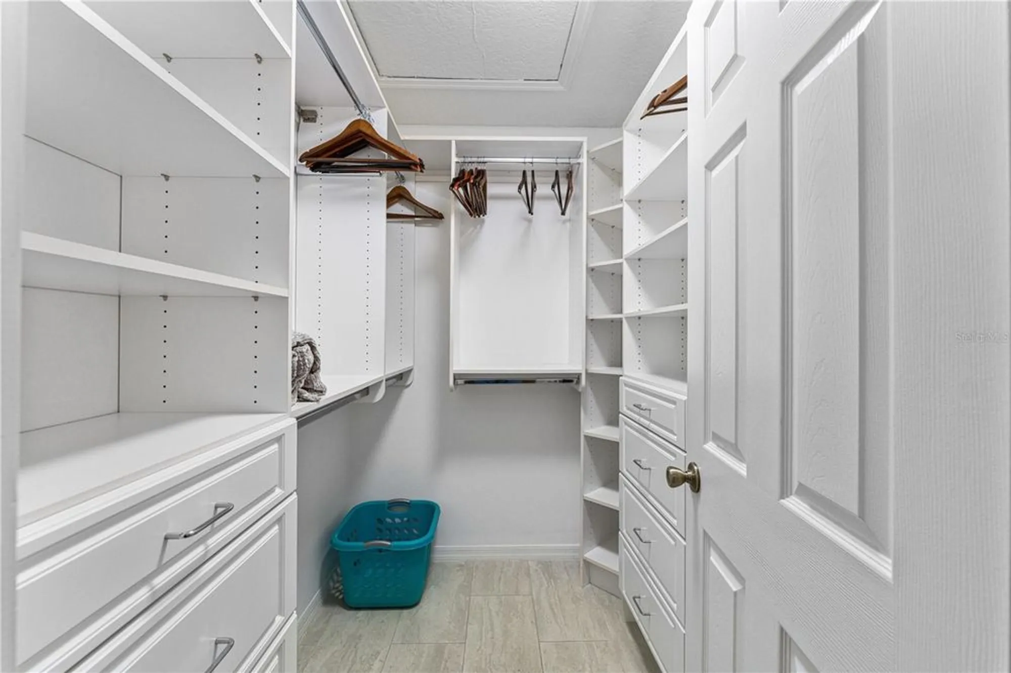 Property Slideshow image 14 of 32 | 987 candler pl, The Villages, FL, 32162