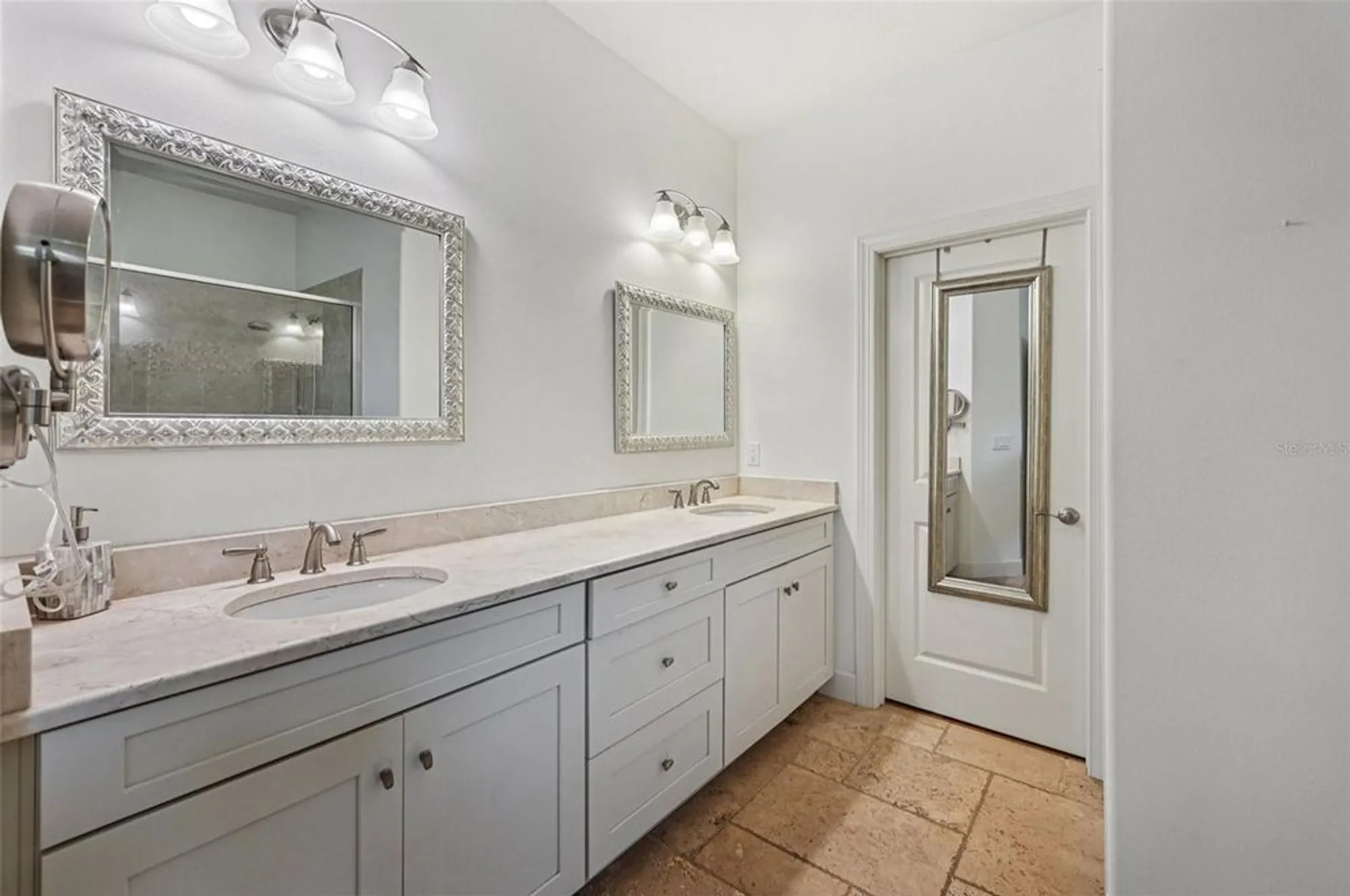 Property Slideshow image 16 of 48 | 13223 palermo dr, Bradenton, FL, 34211