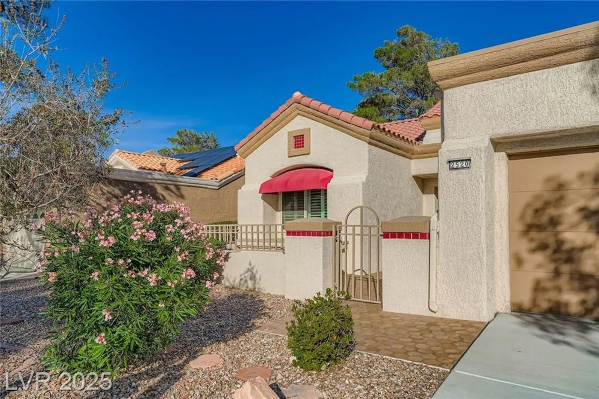 Property Slideshow image 2 of 26 | 2520 palmridge dr, Las Vegas, NV, 89134