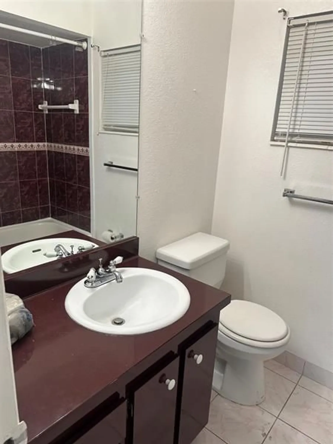 Property Slideshow image 10 of 11 | 3090 nw 46th ave apt 212c, Lauderdale Lakes, FL, 33313