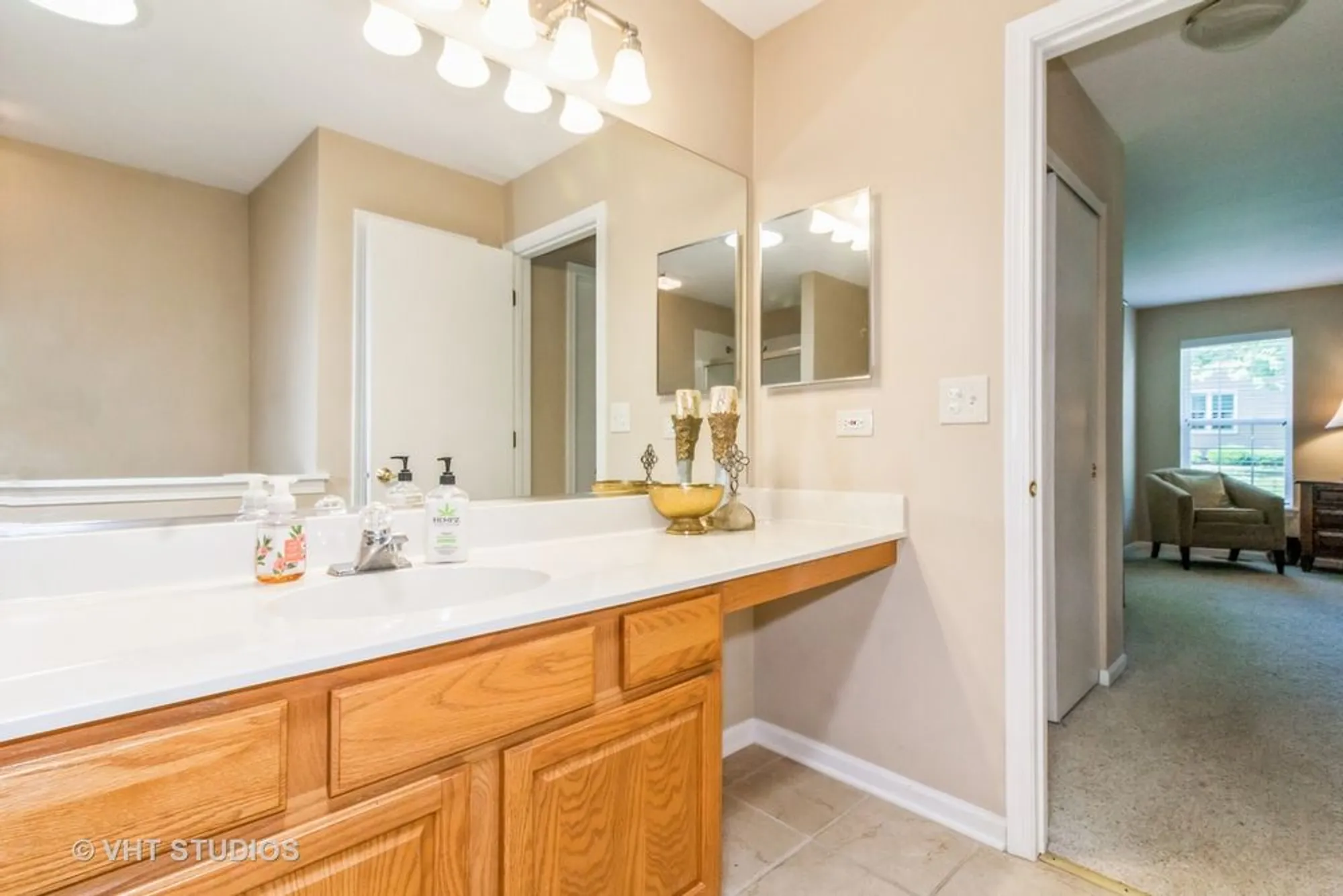 Property Slideshow image 10 of 23 | 13404 tall pines ln, Plainfield, IL, 60544