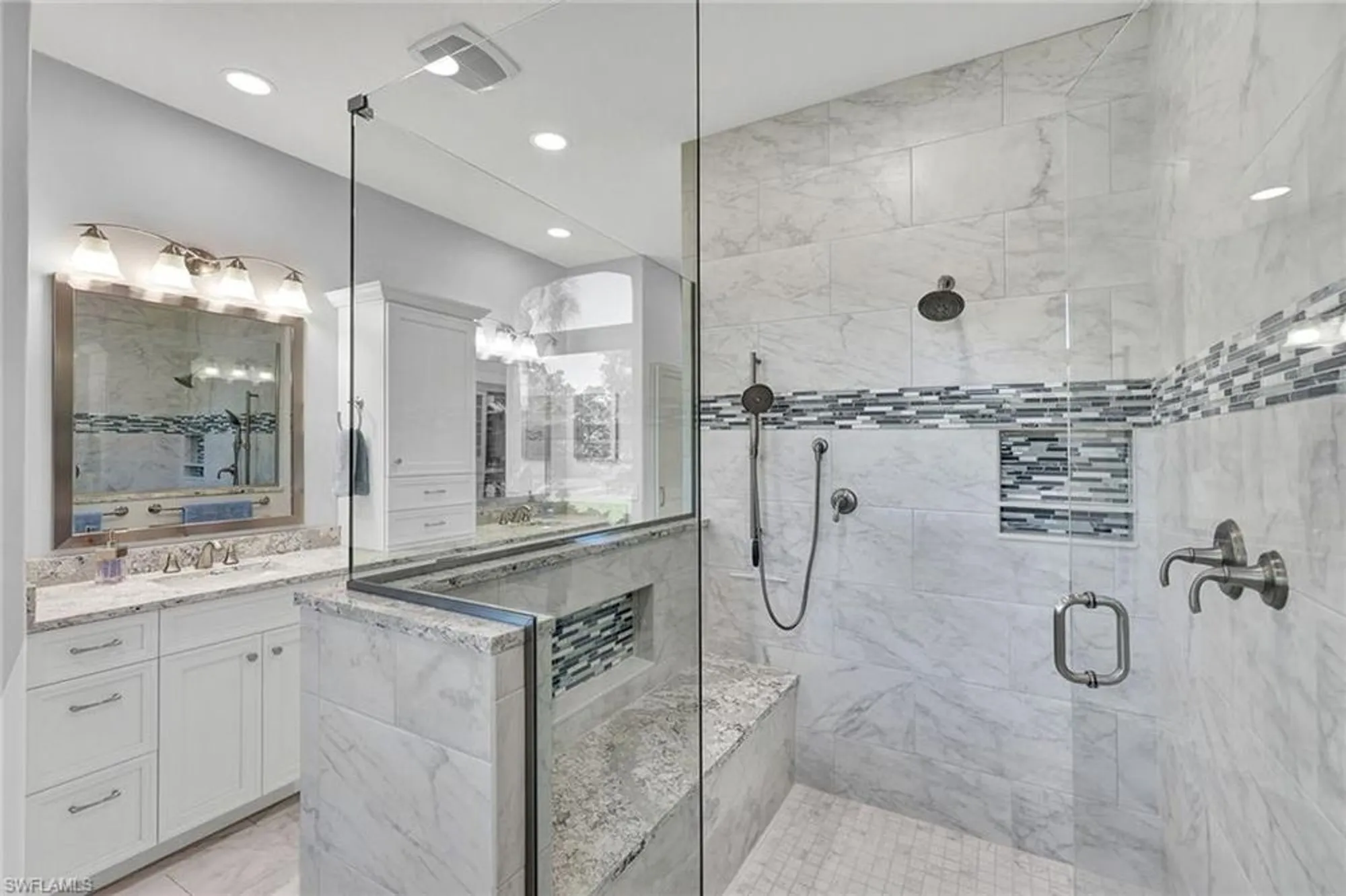 Property Slideshow image 13 of 50 | 25011 goldcrest dr, Bonita Springs, FL, 34134