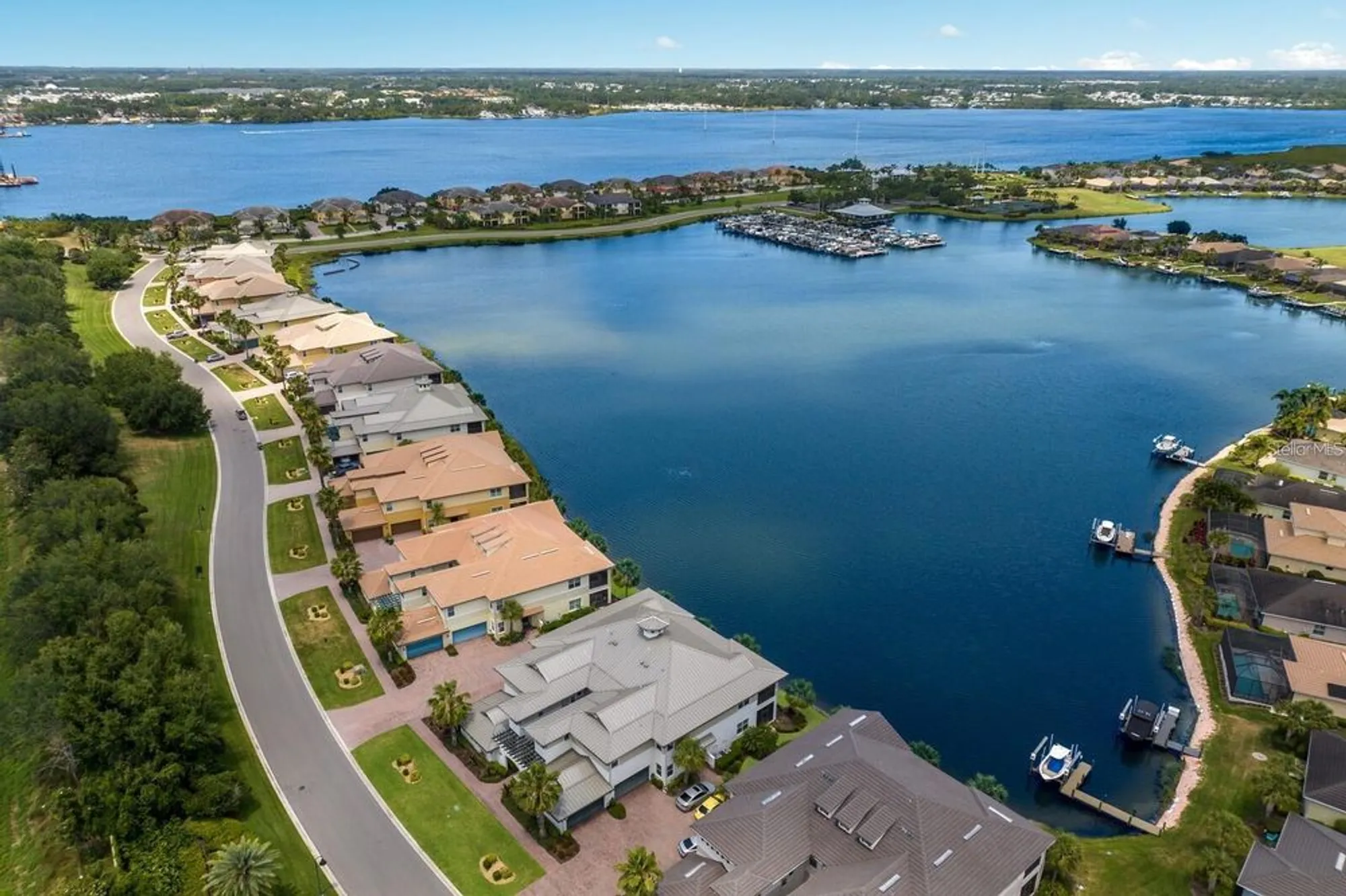 Property Slideshow image 48 of 78 | 1121 riverscape st, Bradenton, FL, 34208