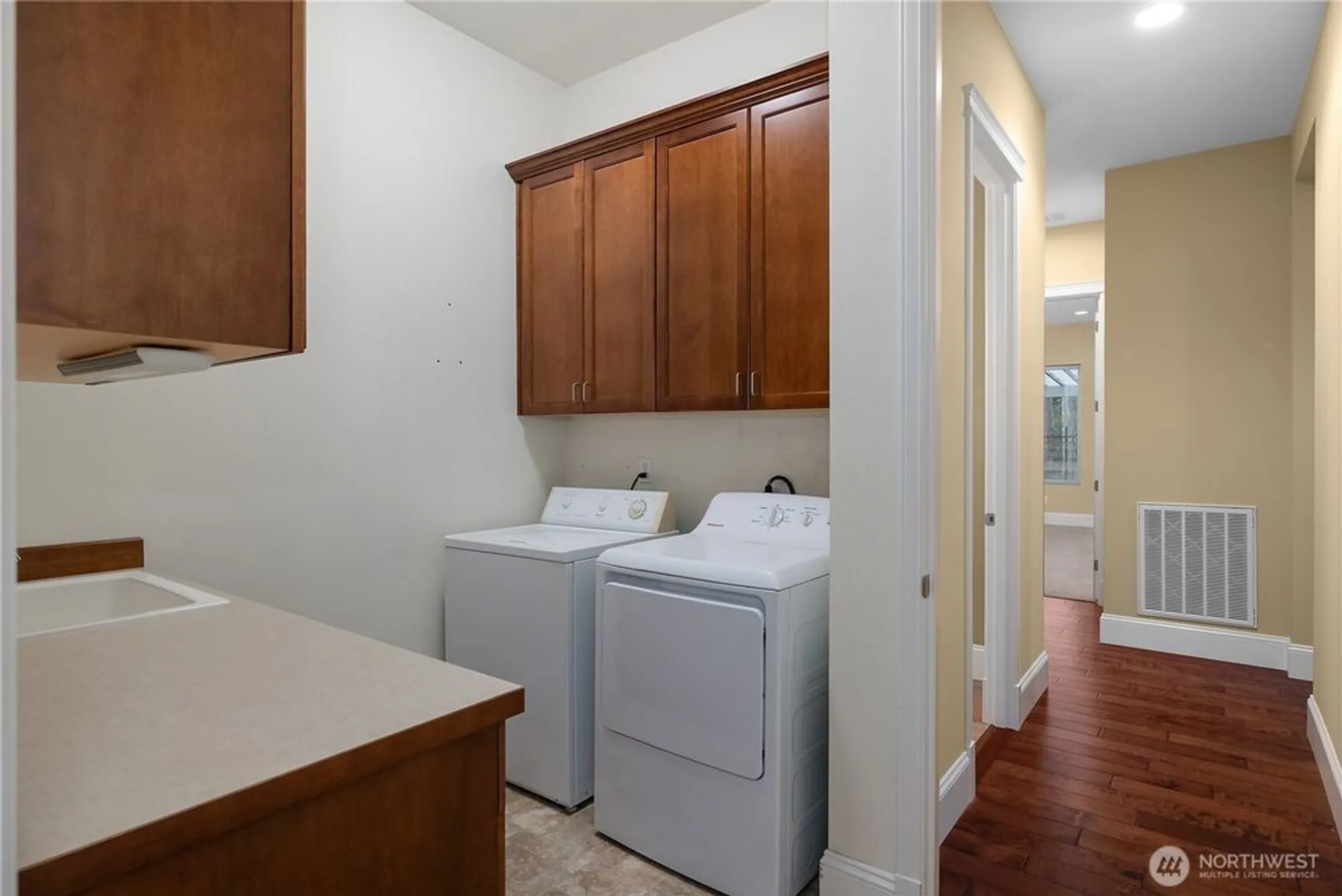 Property Slideshow image 19 of 39 | 8265 orcas loop, Lacey, WA, 98516