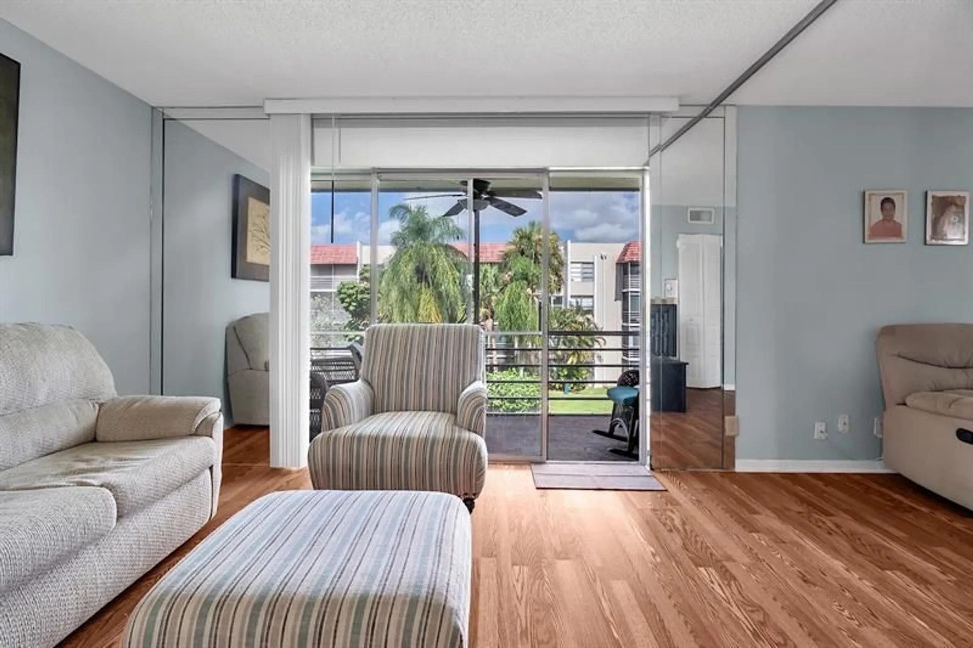 Property Slideshow image 13 of 43 | 3776 inverrary blvd 308r, Lauderhill, FL, 33319