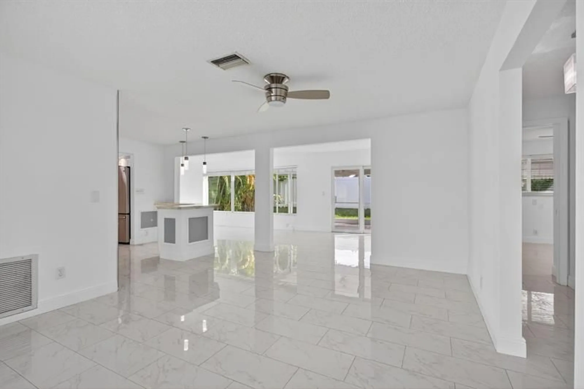 Property Slideshow image 12 of 34 | 2930 nw 1st ave, Pompano Beach, FL, 33064