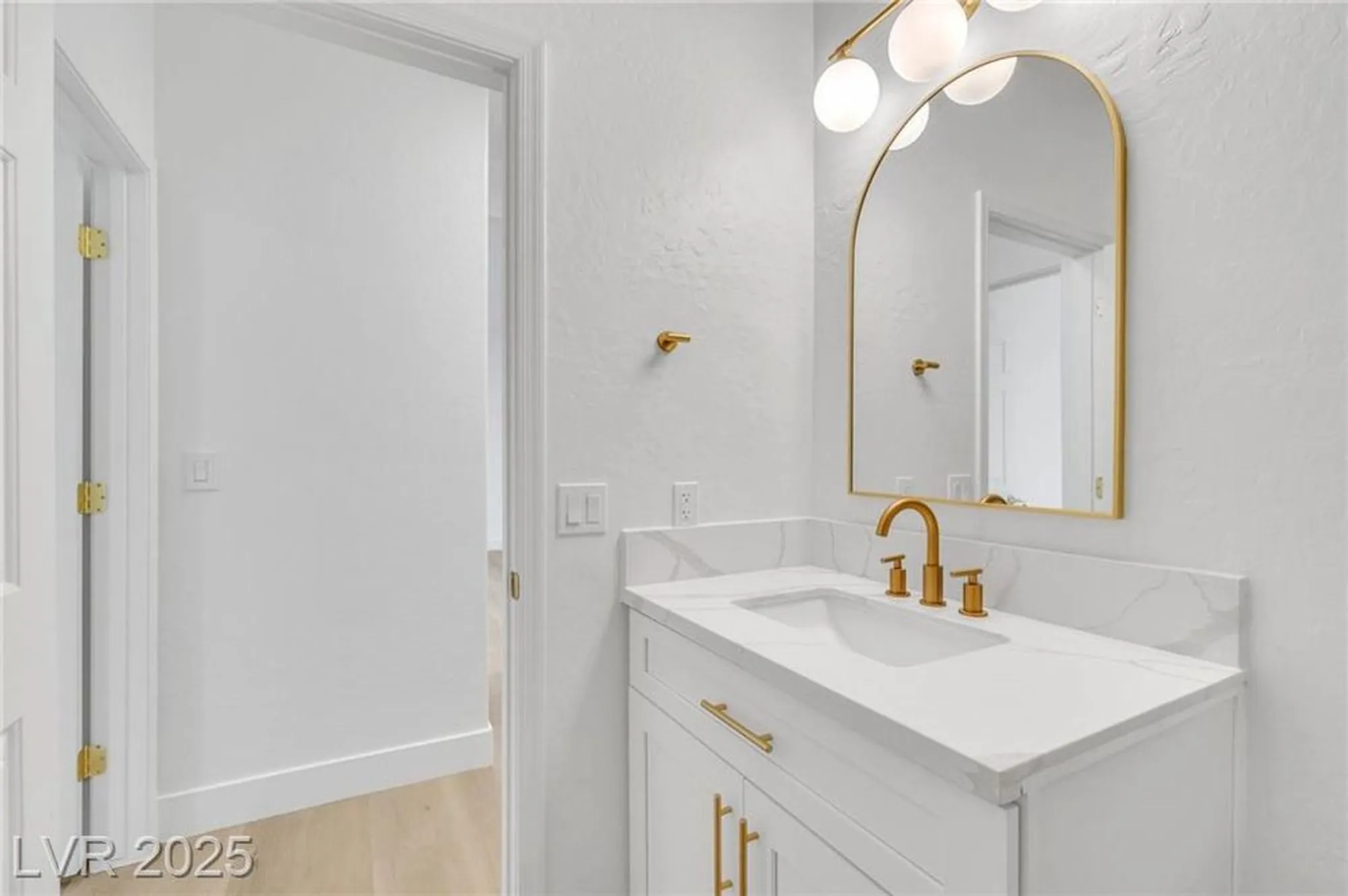 Property Slideshow image 21 of 32 | 3508 kittiwake rd, North Las Vegas, NV, 89084