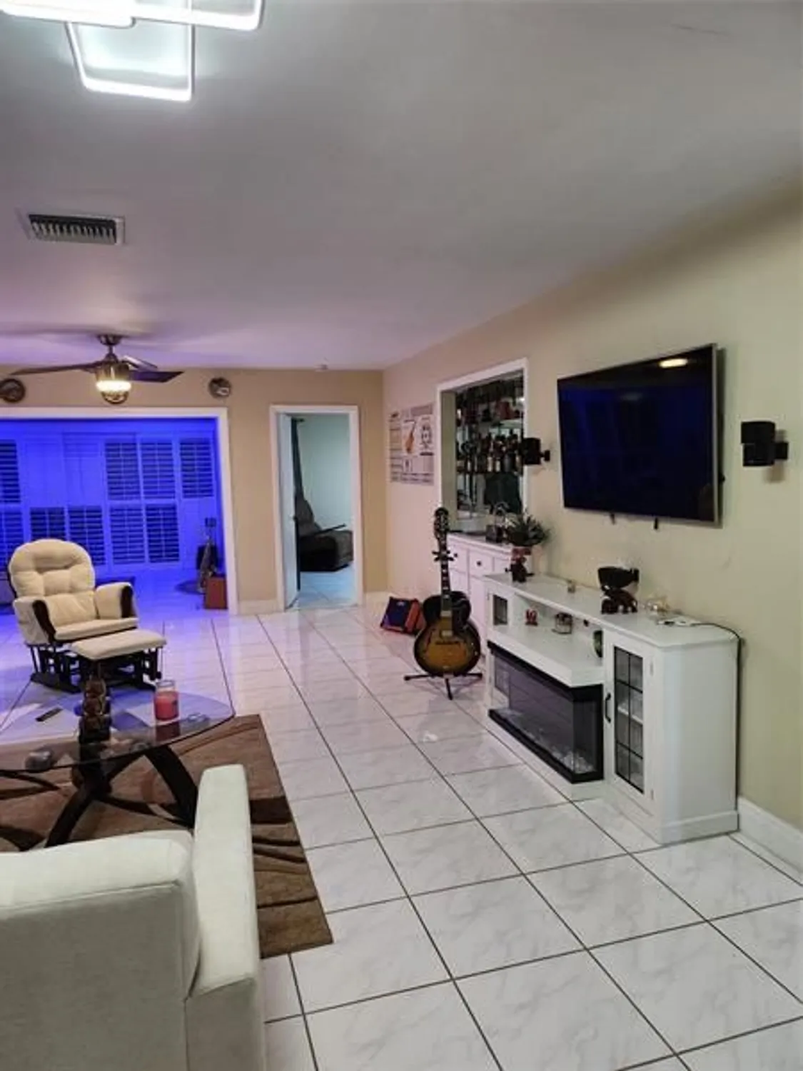 Property Slideshow image 4 of 31 | 2368 sw 17th dr, Deerfield Beach, FL, 33442