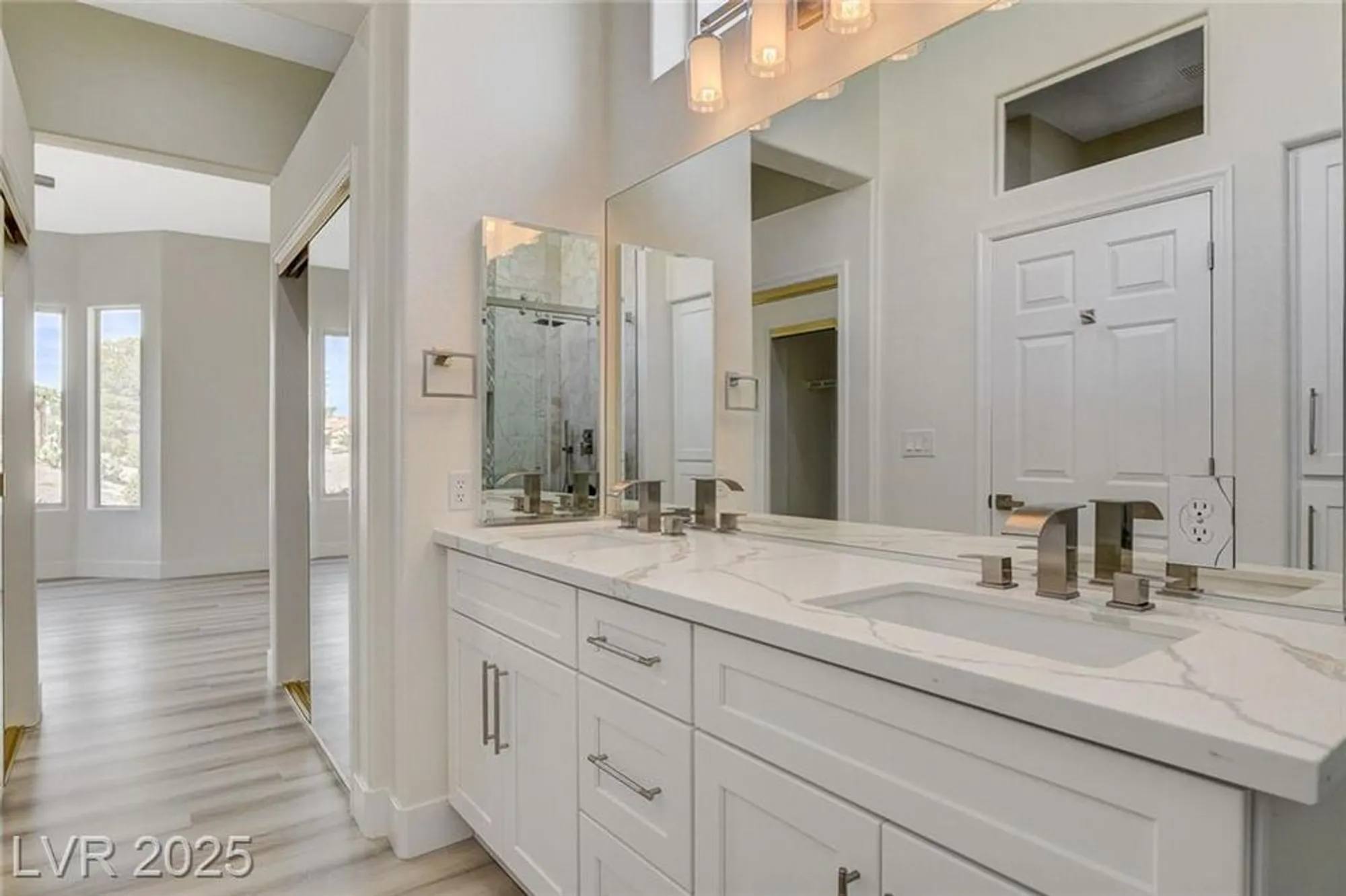 Property Slideshow image 21 of 44 | 10100 folsom dr, Las Vegas, NV, 89134