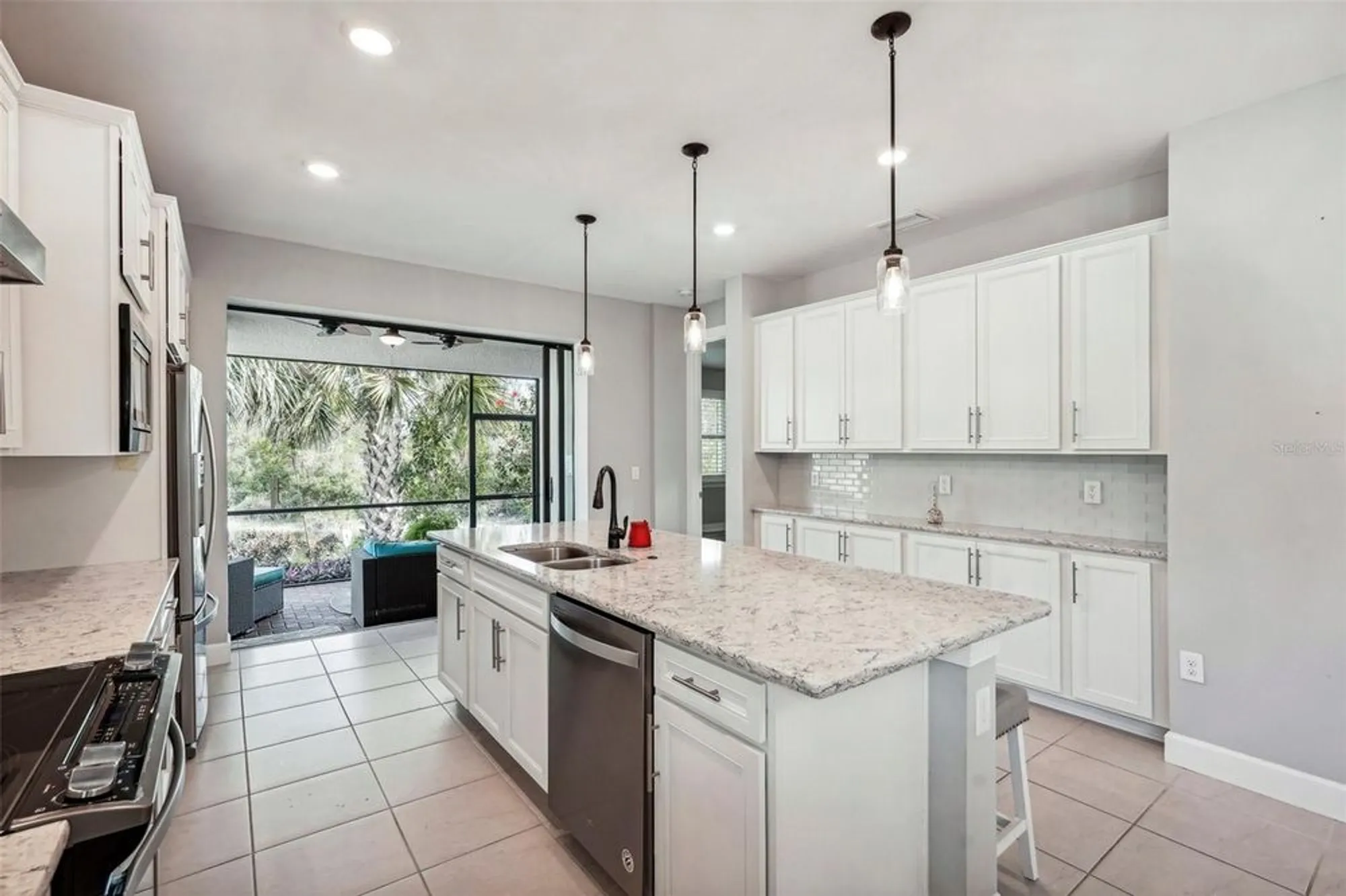 Property Slideshow image 15 of 53 | 2572 daisy dr, North Port, FL, 34289