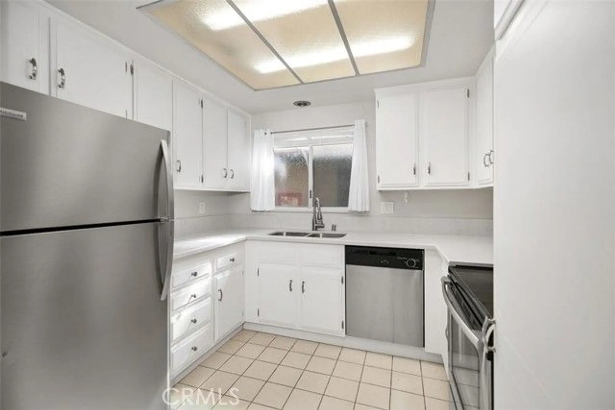Property Slideshow image 12 of 25 | 2405 via mariposa 2g, Laguna Woods, CA, 92637