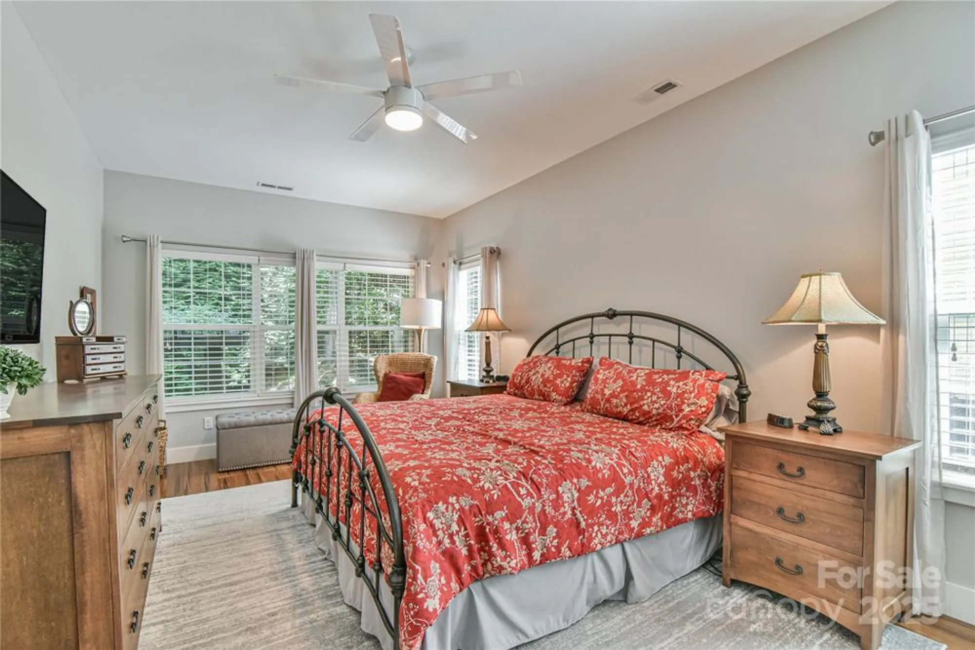 Property Slideshow image 14 of 32 | 34 waterbury ct, Hendersonville, NC, 28791