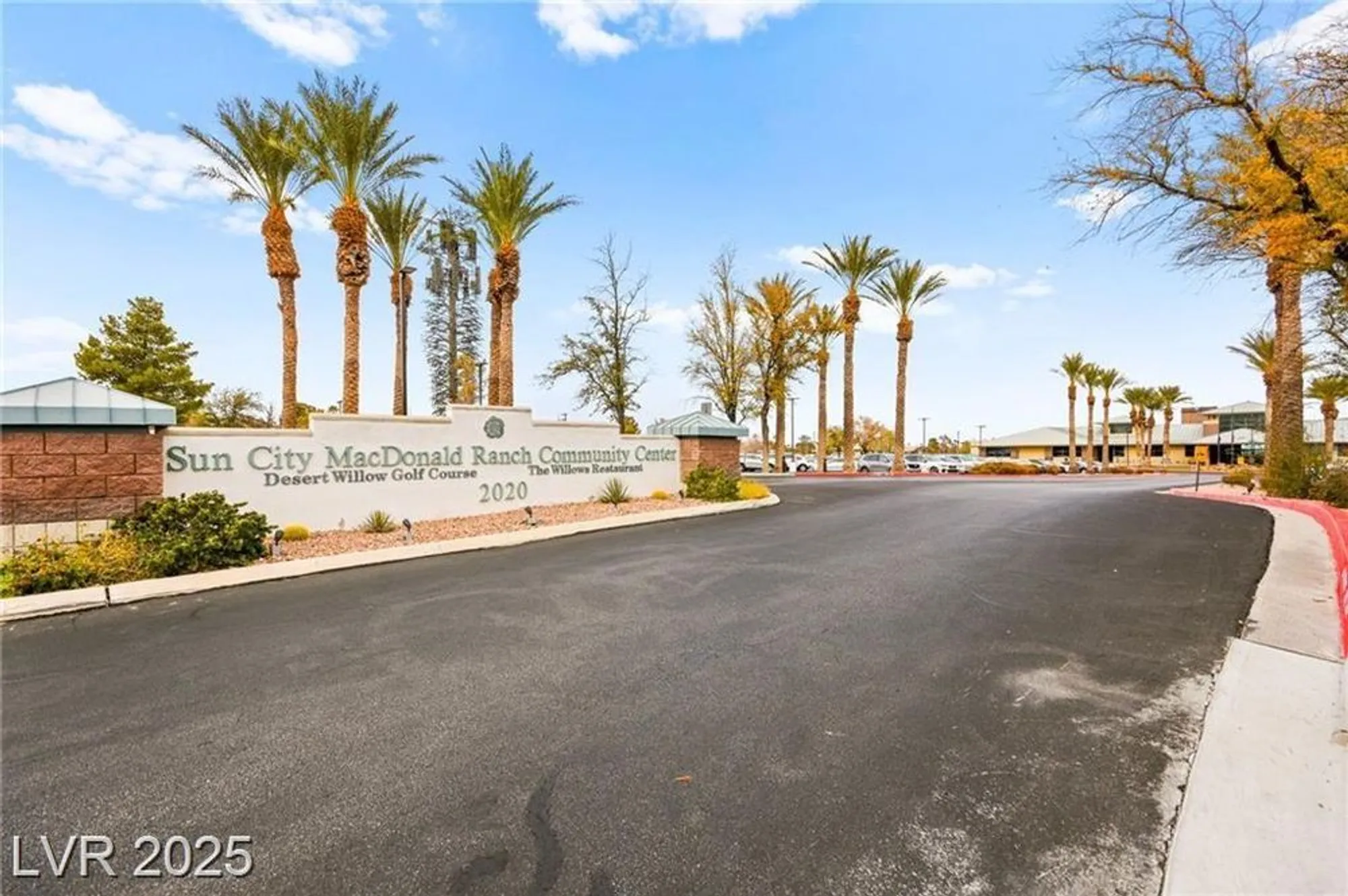Property Slideshow image 6 of 71 | 482 bonnie brook pl, Henderson, NV, 89012