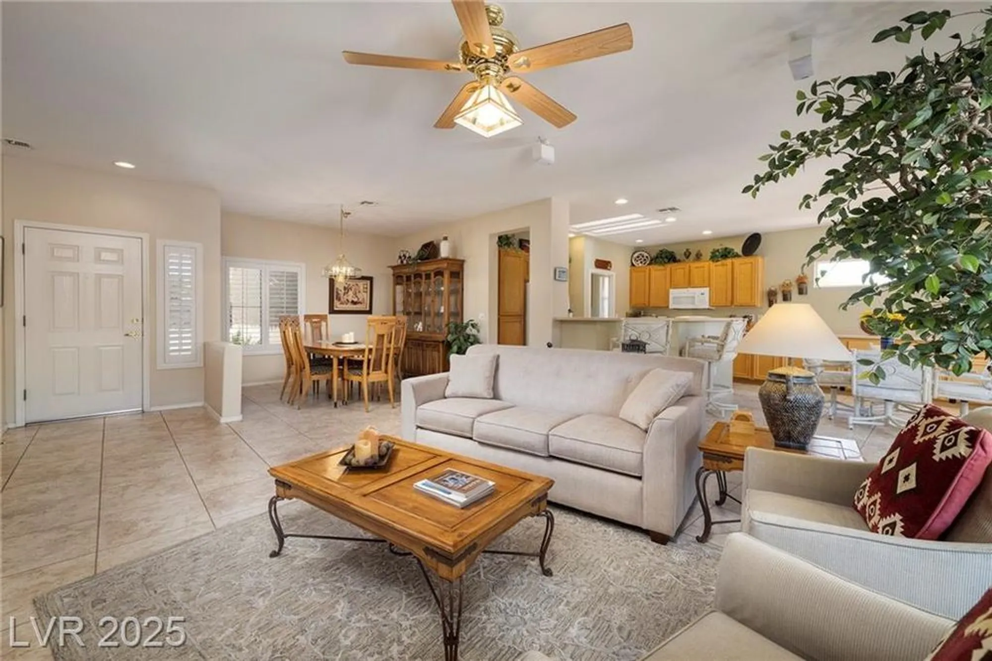 Property Slideshow image 10 of 39 | 1620 fieldbrook st, Henderson, NV, 89052