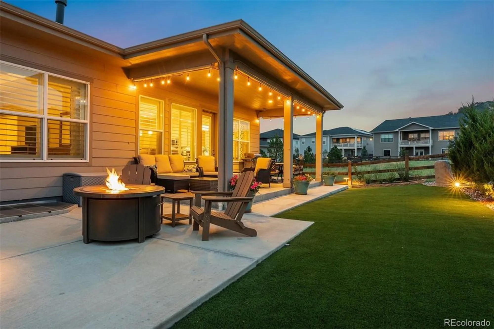 Property Slideshow image 7 of 50 | 532 woodroot cir, Castle Rock, CO, 80104