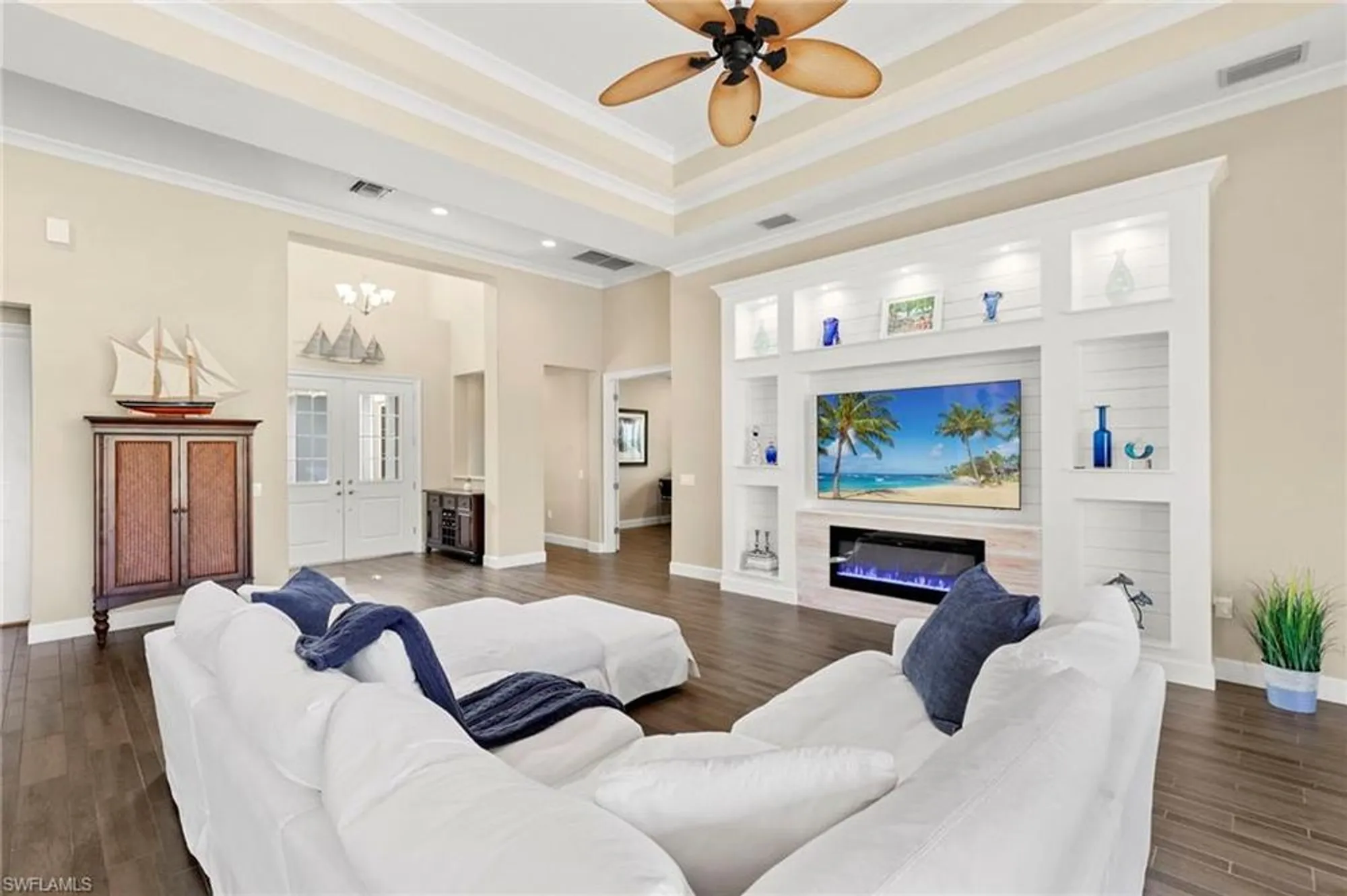 Property Slideshow image 12 of 44 | 4922 andros dr, Naples, FL, 34113