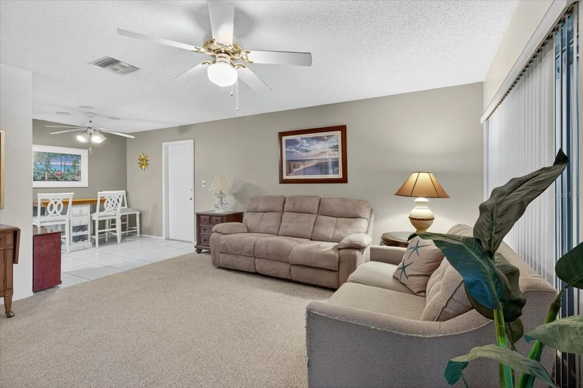 Property Slideshow image 4 of 51 | 1605 whitebridge dr b, Palm Harbor, FL, 34684