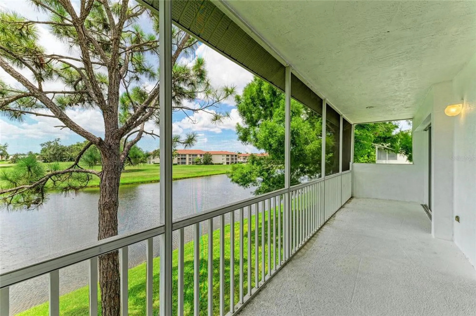 Property Slideshow image 36 of 51 | 6618 pineview ter # 6618, Bradenton, FL, 34203