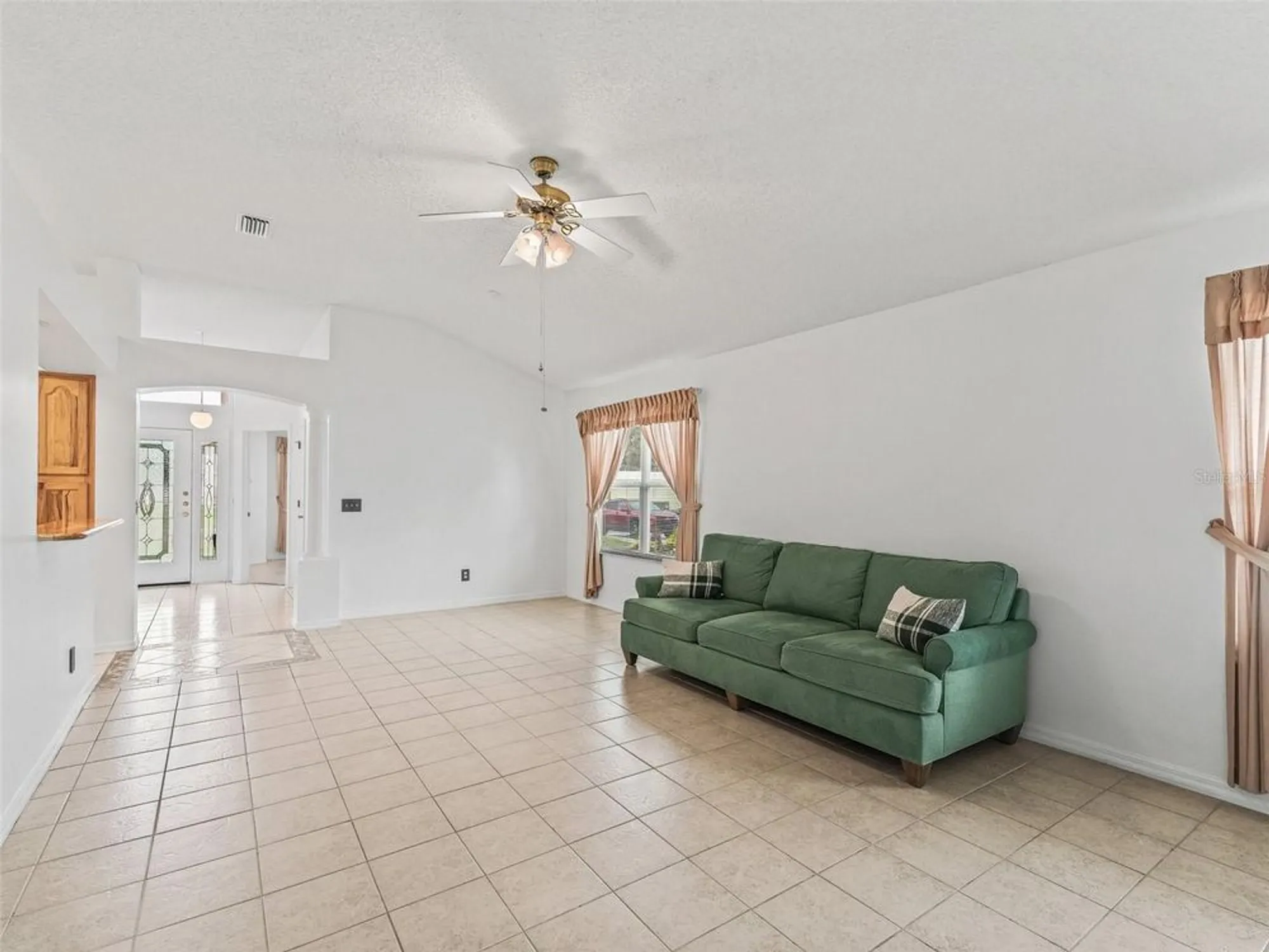 Property Slideshow image 12 of 42 | 1142 w boone ct, The Villages, FL, 32159