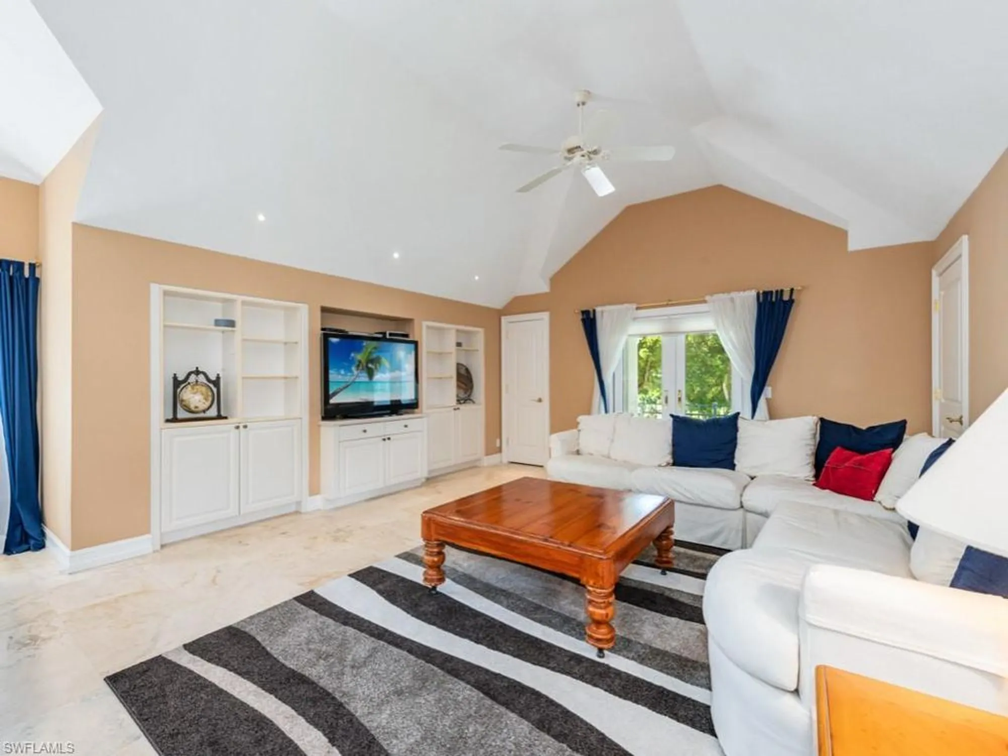 Property Slideshow image 25 of 50 | 26271 woodlyn dr, Bonita Springs, FL, 34134